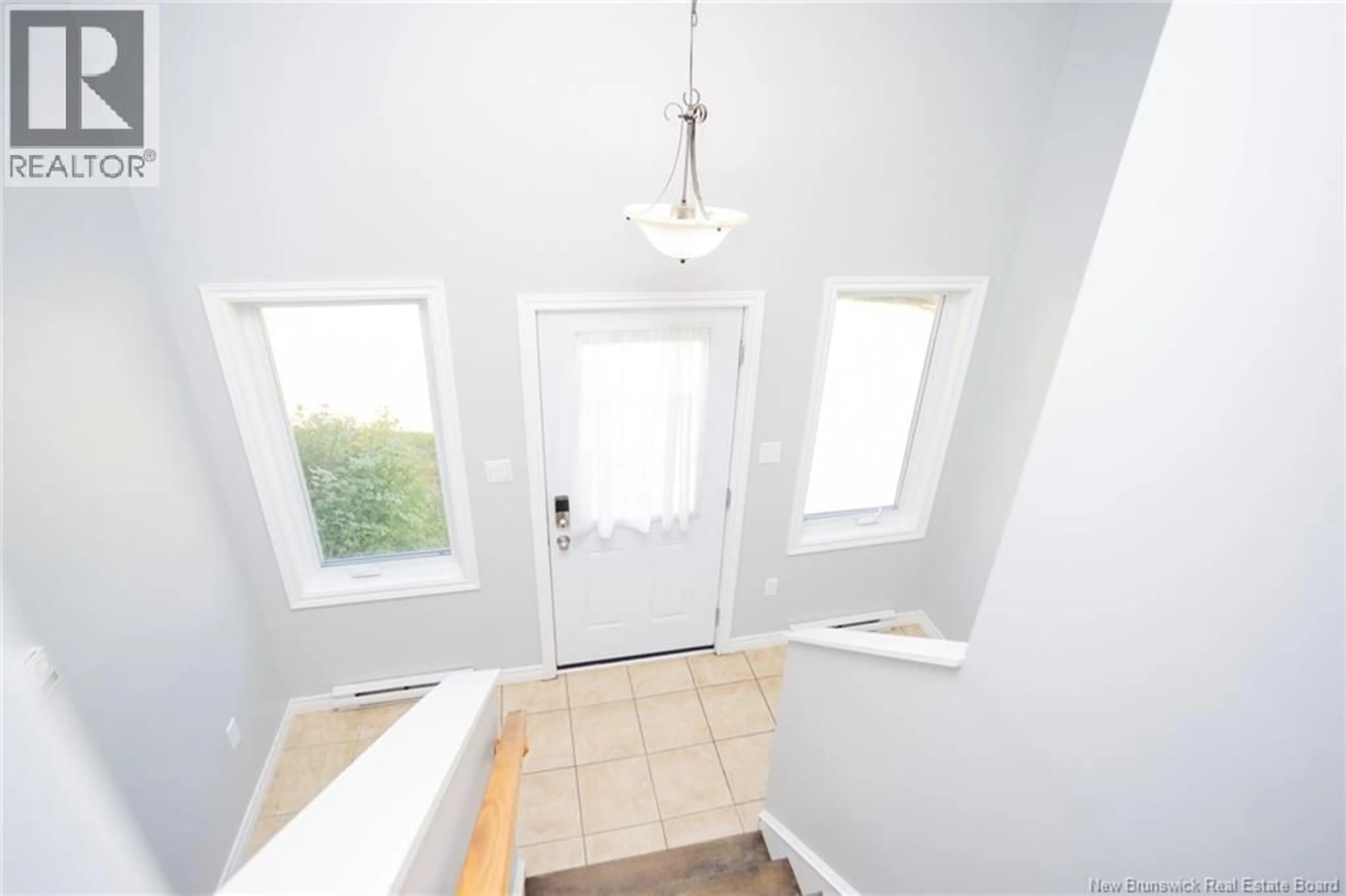 Unknown for 29-2 YOUNG STREET, Fredericton New Brunswick E3A3Y3