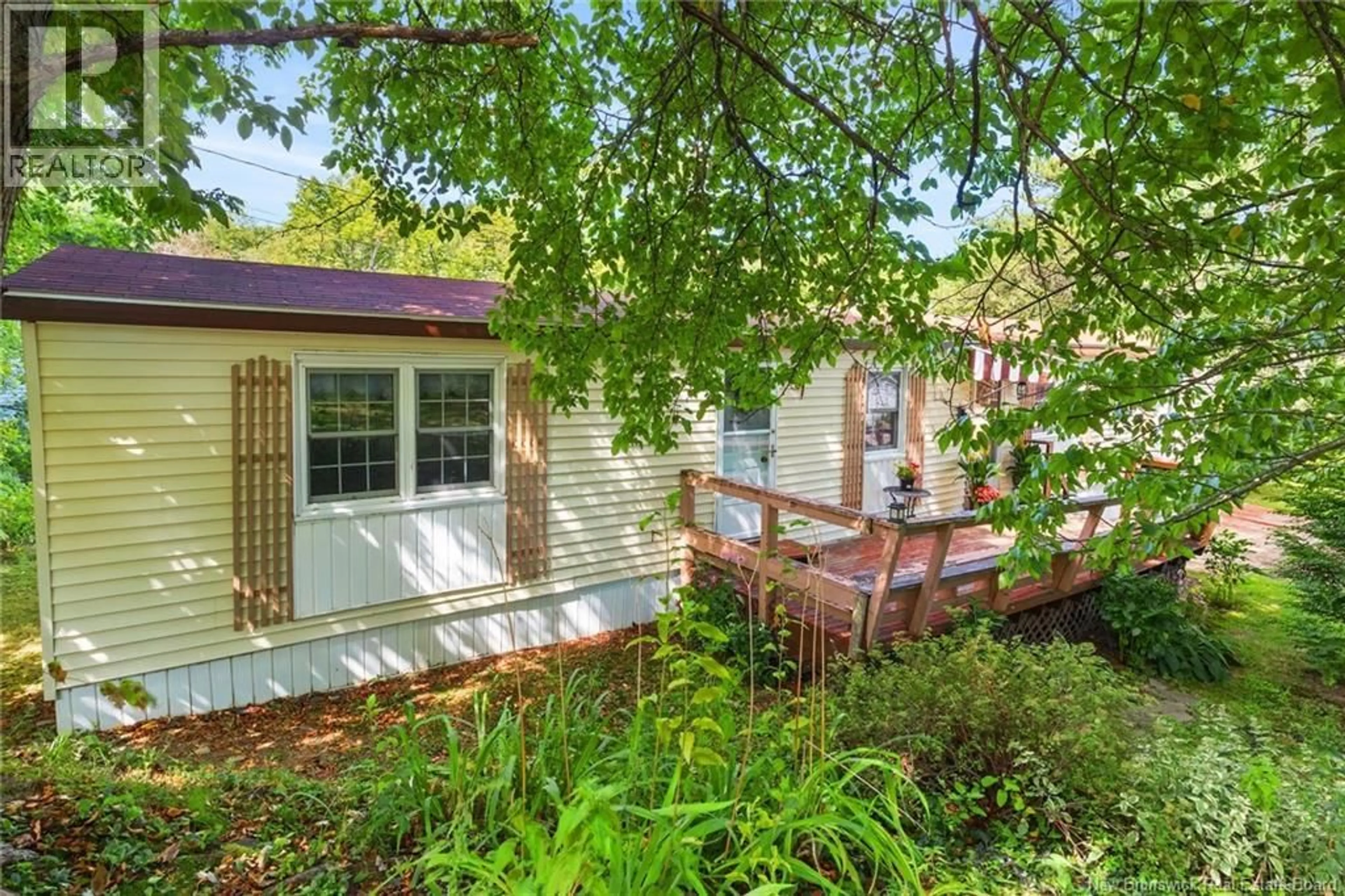 Unknown for 392 ABBEY LANE, Fredericton New Brunswick E3B7K7