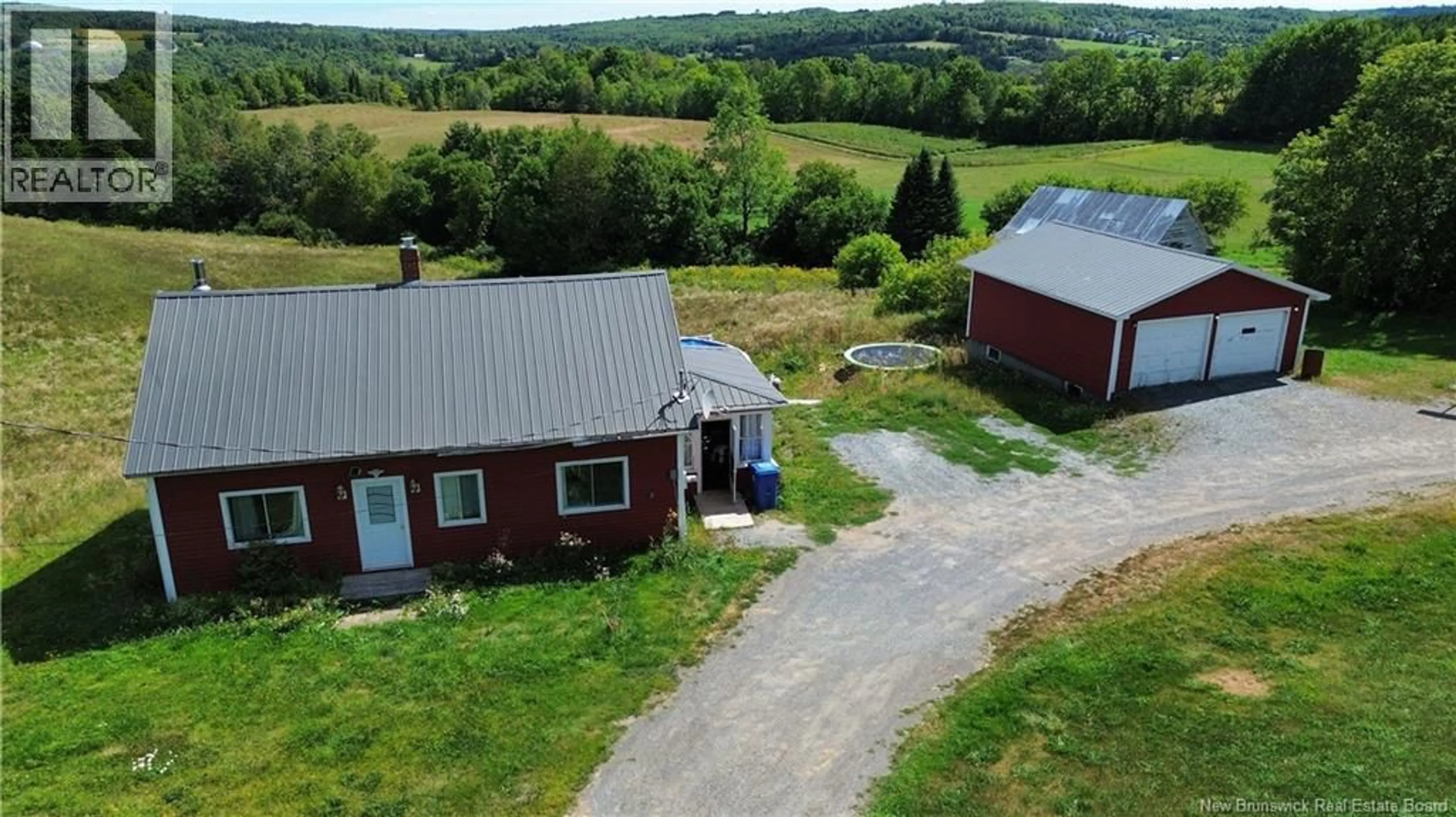 A pic from outside/outdoor area/front of a property/back of a property/a pic from drone, building for 1734 103 ROUTE, Wakefield New Brunswick E7M3W5