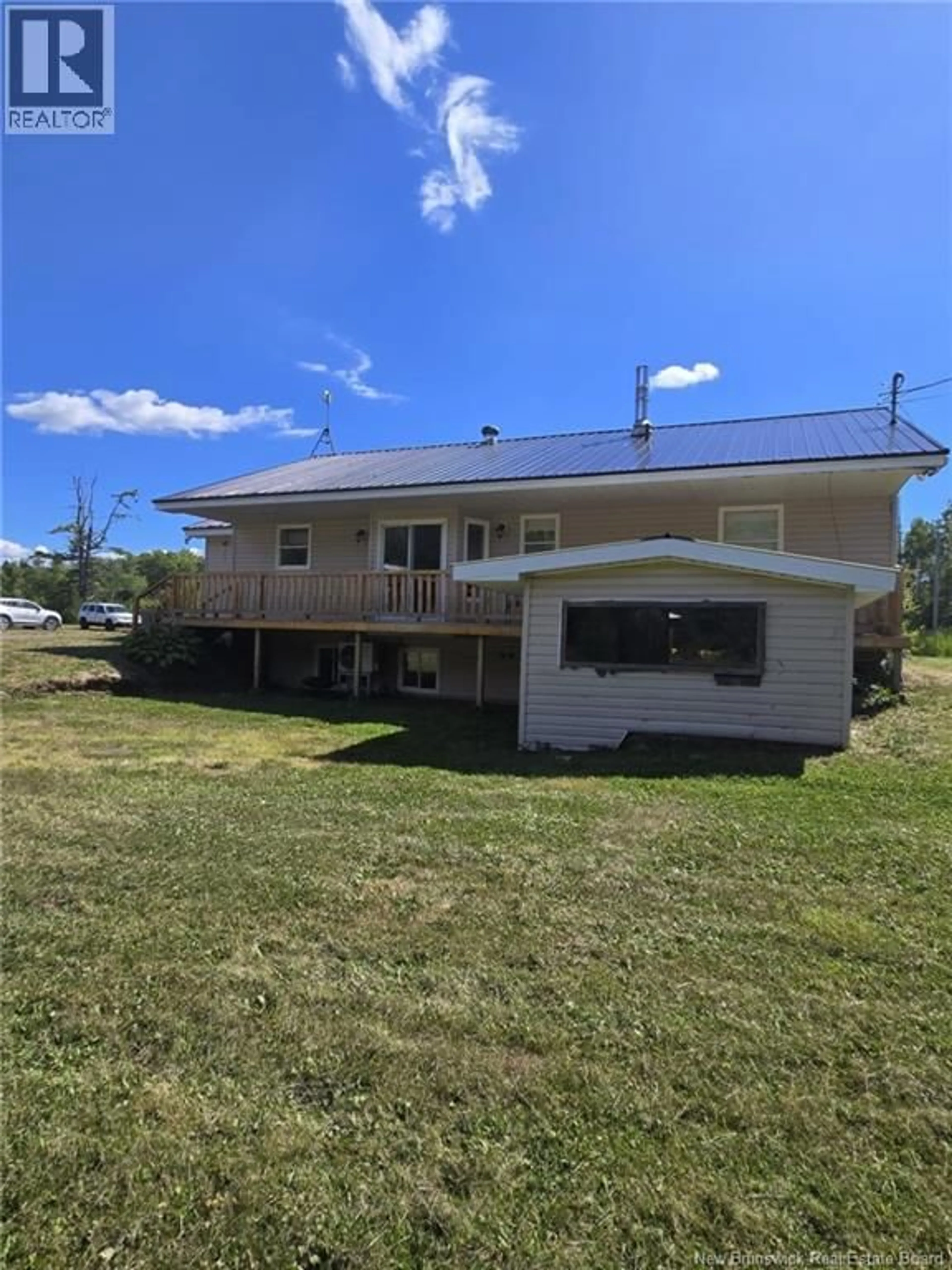 A pic from outside/outdoor area/front of a property/back of a property/a pic from drone, unknown for 123 ROUTE 695, Jemseg New Brunswick E4C3M7