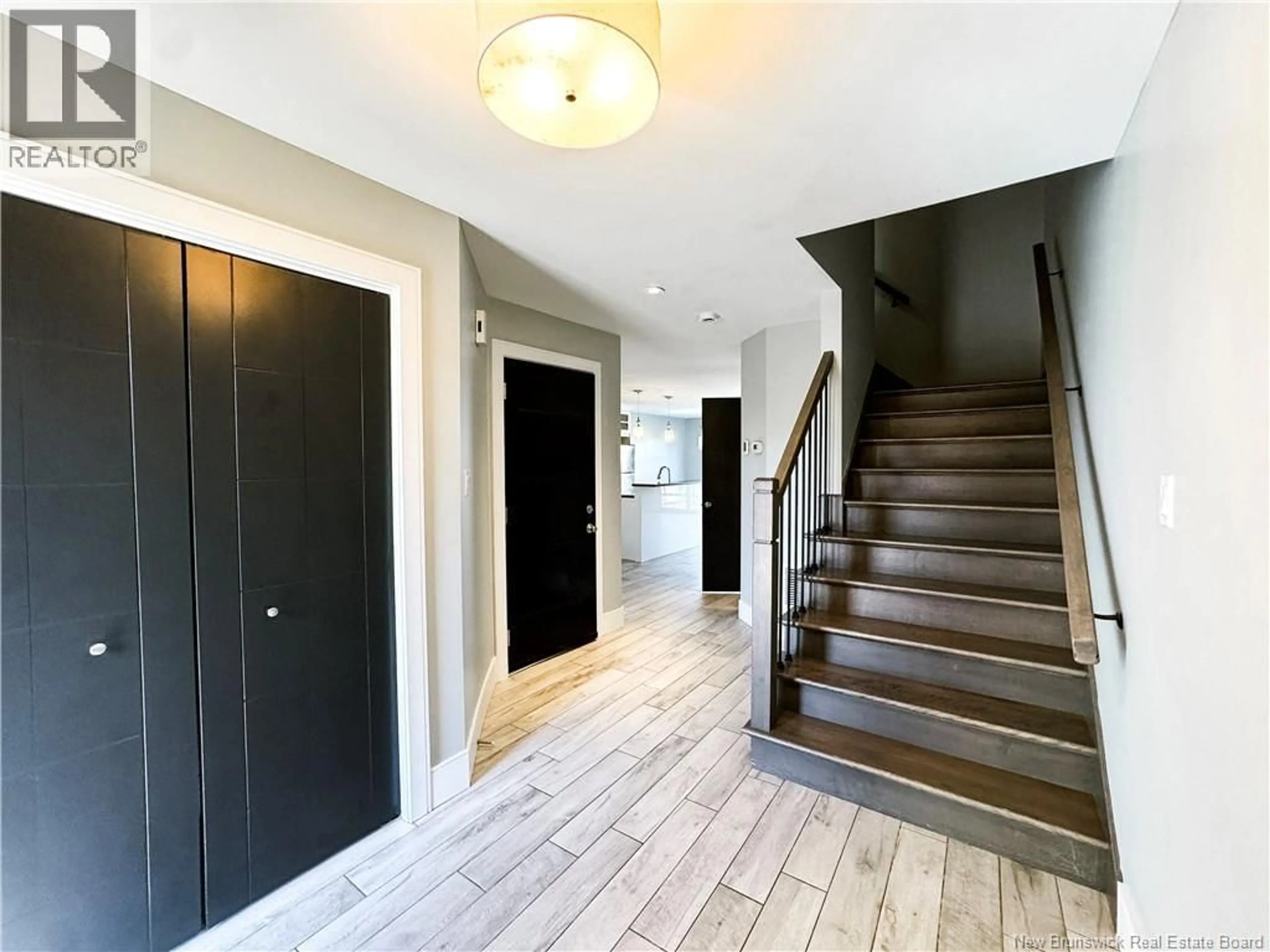 Indoor entryway for 67 FRANCFORT CRESCENT, Moncton New Brunswick E1G5W6