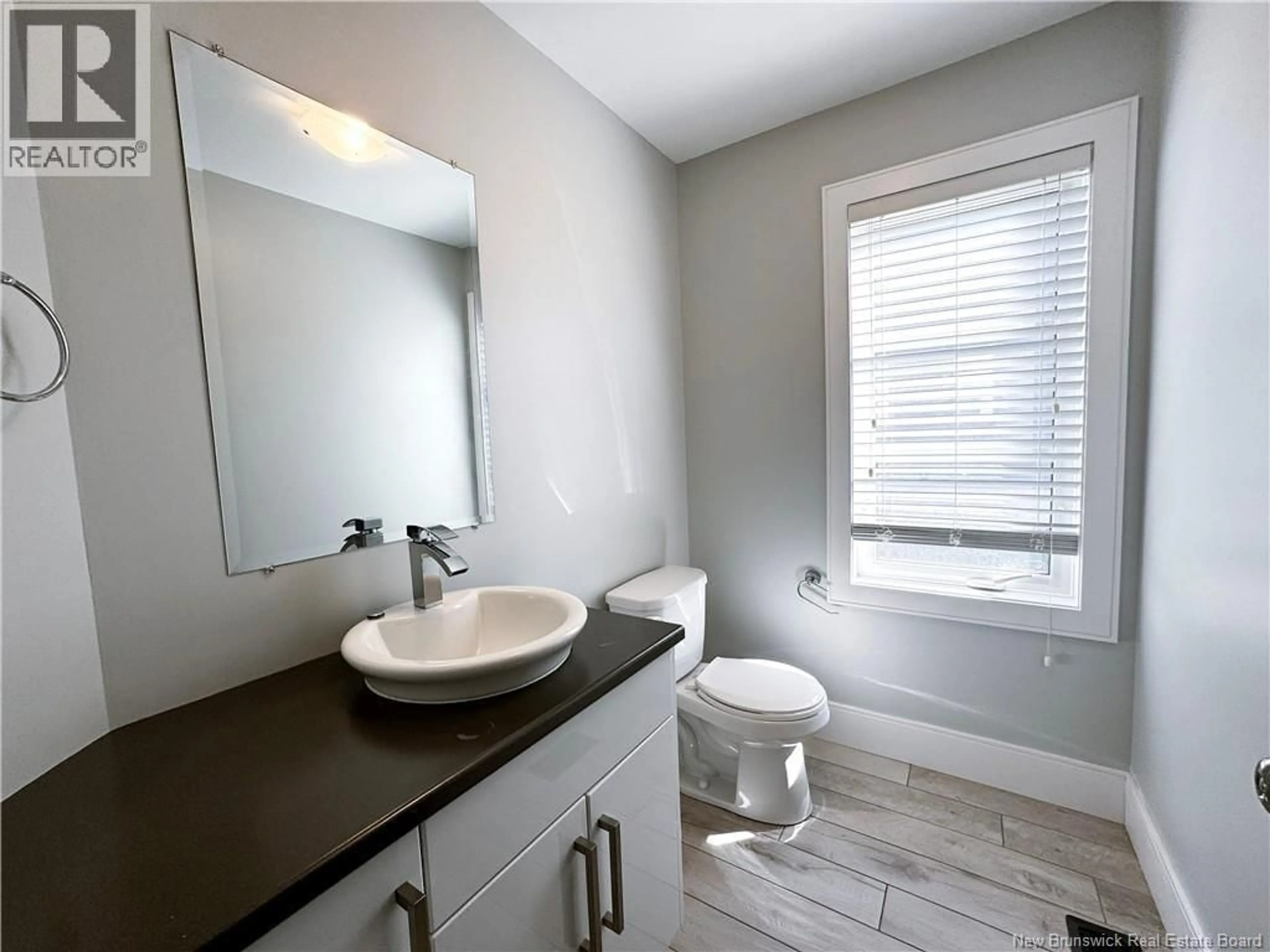 Standard bathroom, unknown for 67 FRANCFORT CRESCENT, Moncton New Brunswick E1G5W6