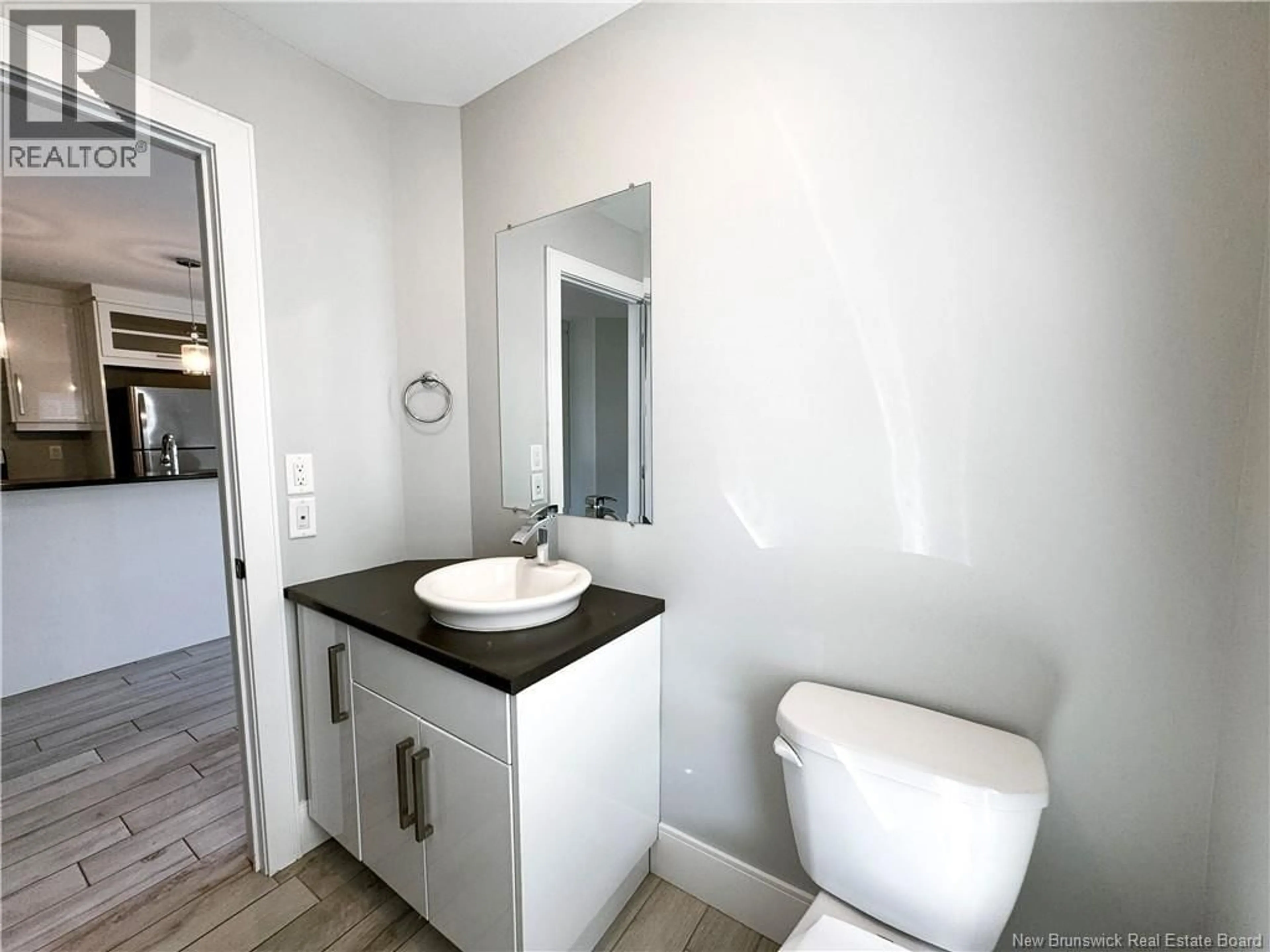 Standard bathroom, ceramic/tile floor for 67 FRANCFORT CRESCENT, Moncton New Brunswick E1G5W6
