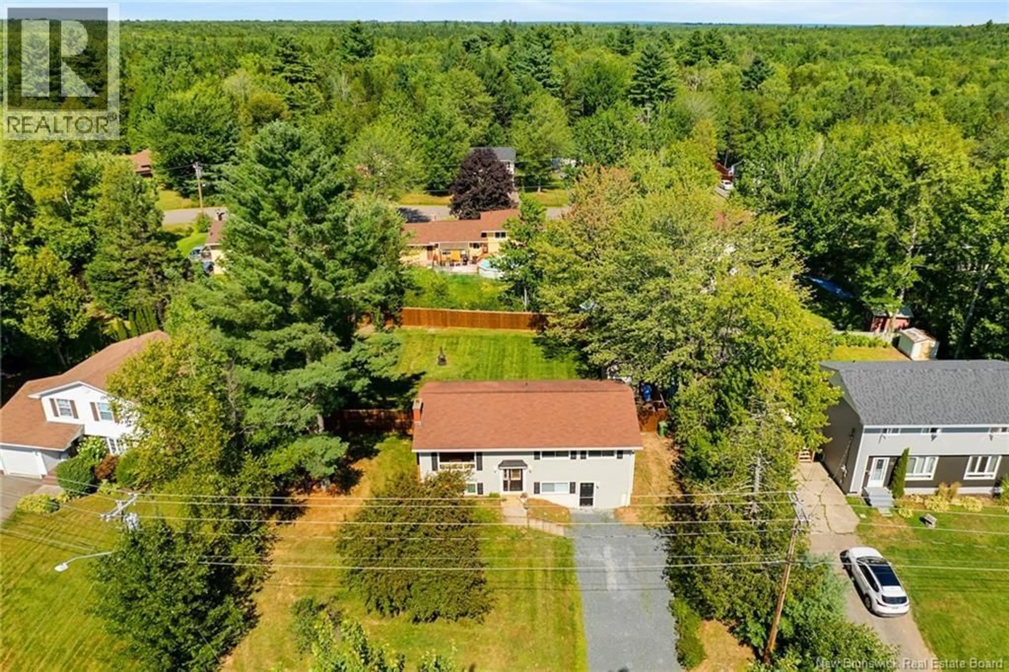 A pic from outside/outdoor area/front of a property/back of a property/a pic from drone, unknown for 237 SUNRISE ESTATES DRIVE, New Maryland New Brunswick E3C1G7