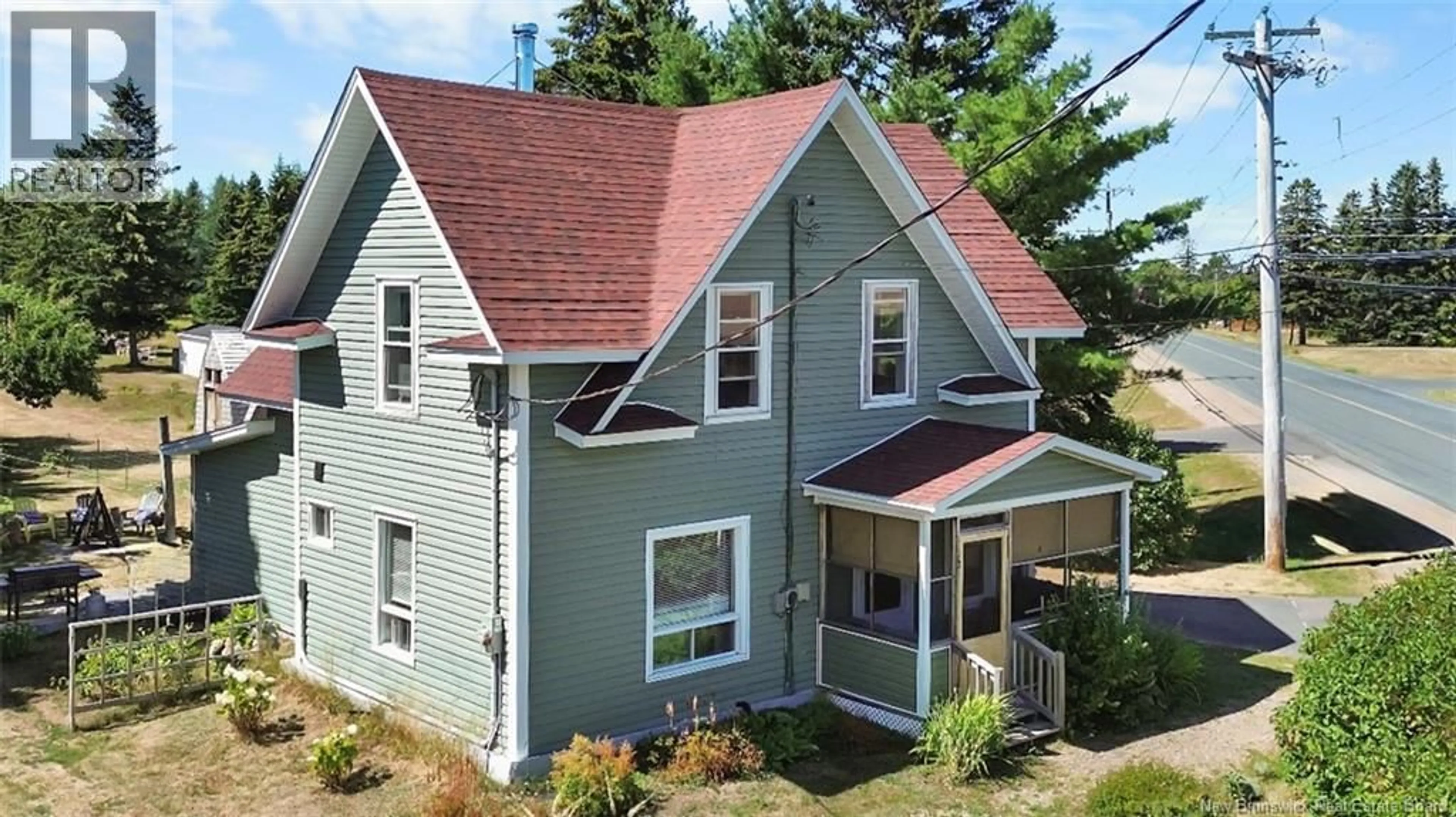 A pic from outside/outdoor area/front of a property/back of a property/a pic from drone, street for 3343 BRIDEAU, Tracadie New Brunswick E1X1A4