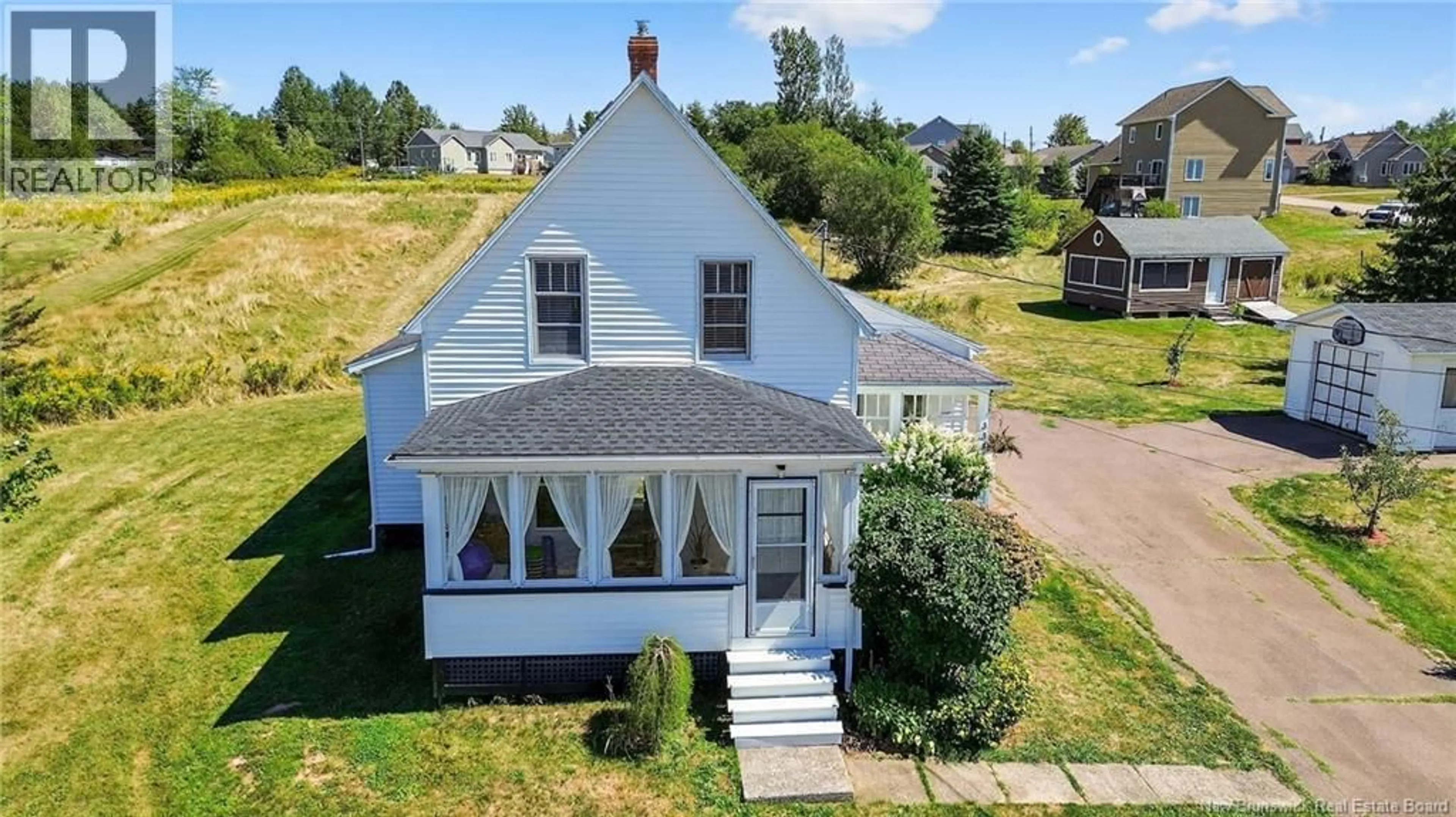A pic from outside/outdoor area/front of a property/back of a property/a pic from drone, building for 334 DOVER ROAD, Dieppe New Brunswick E1A7L6