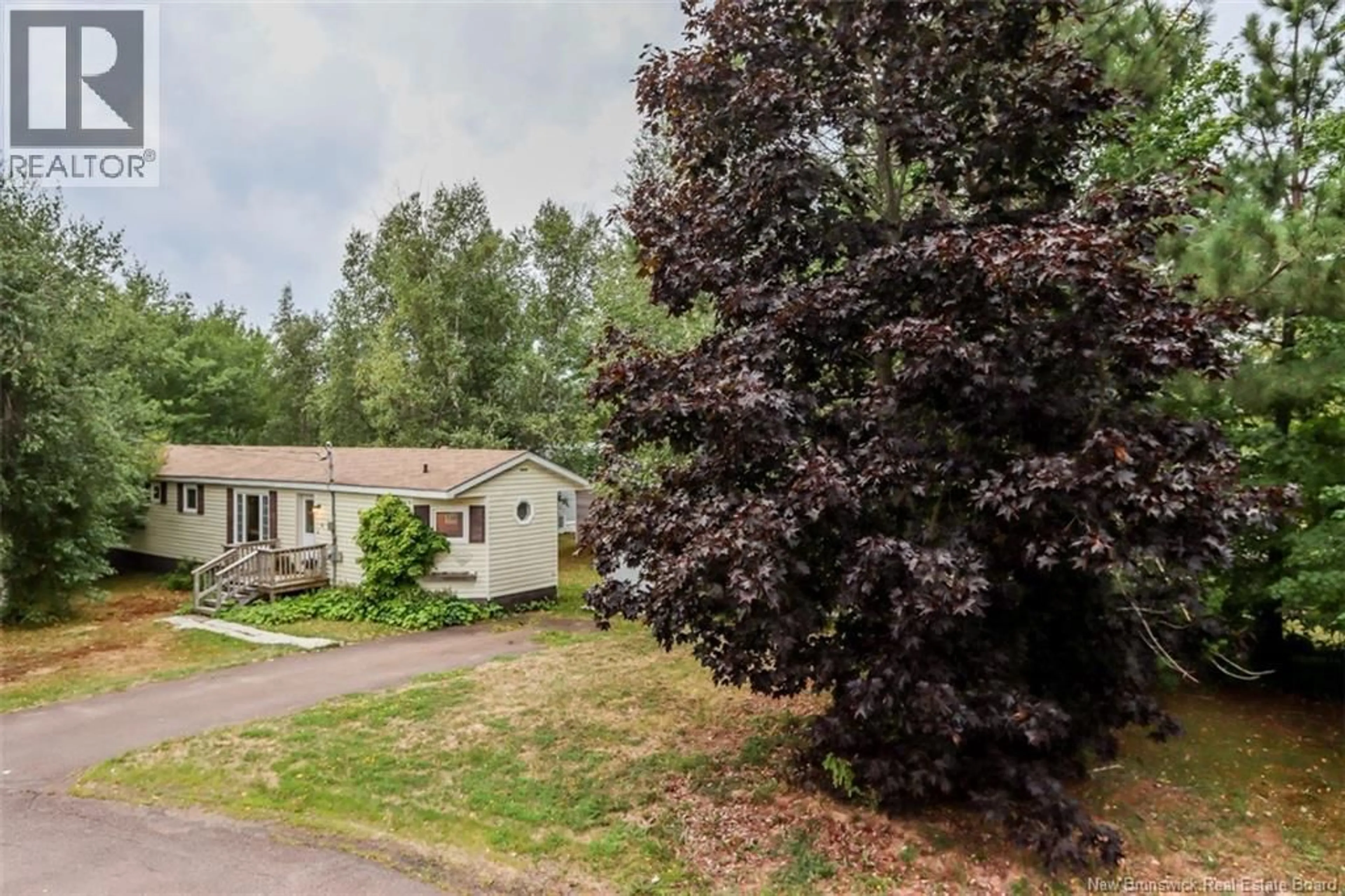 Unknown for 5 PURPLE MARTIN COURT, Moncton New Brunswick E1H2Z8