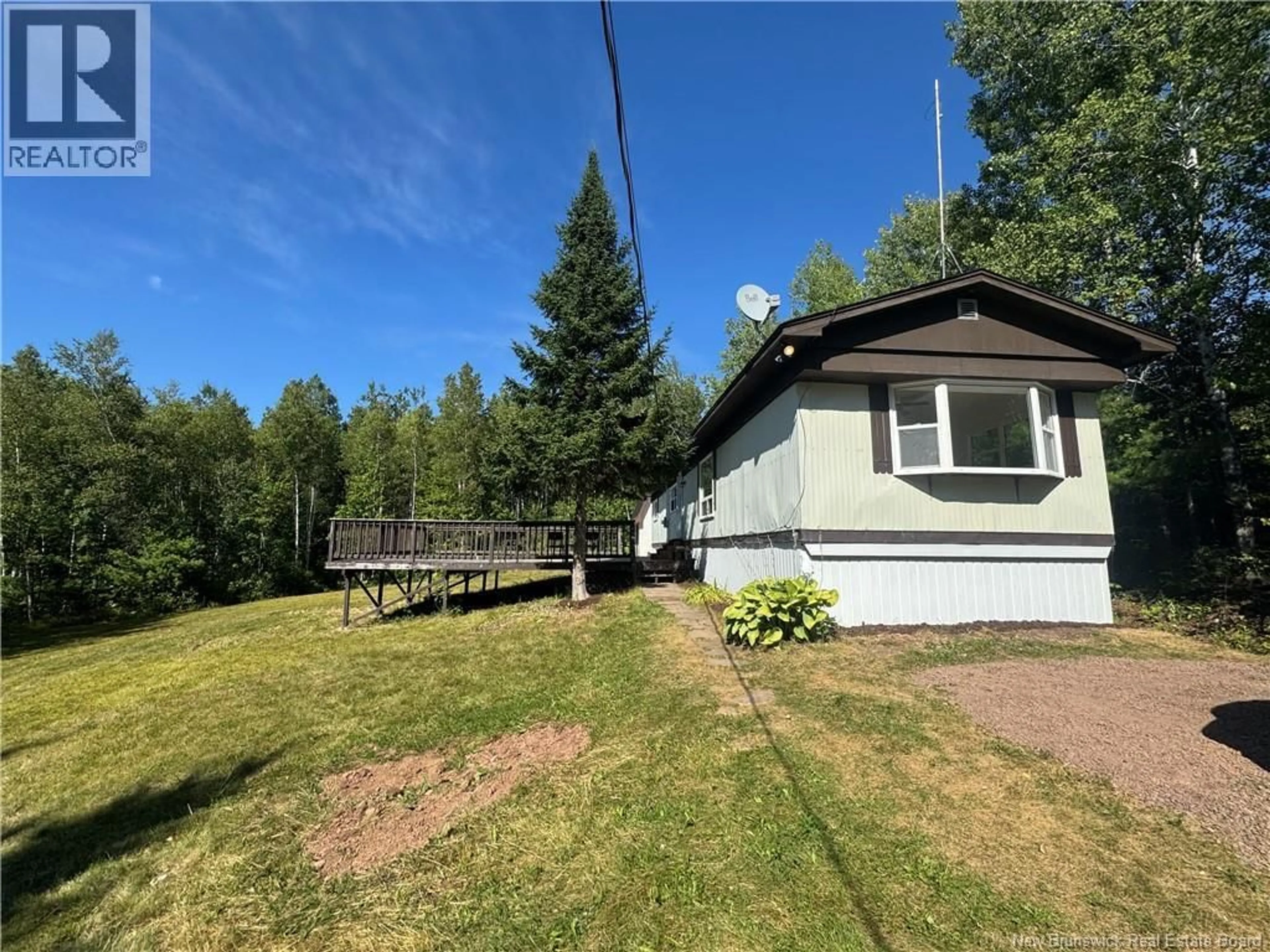 A pic from outside/outdoor area/front of a property/back of a property/a pic from drone, unknown for 1493 BRIDGE STREET, Cambridge-Narrows New Brunswick E4C1Y5