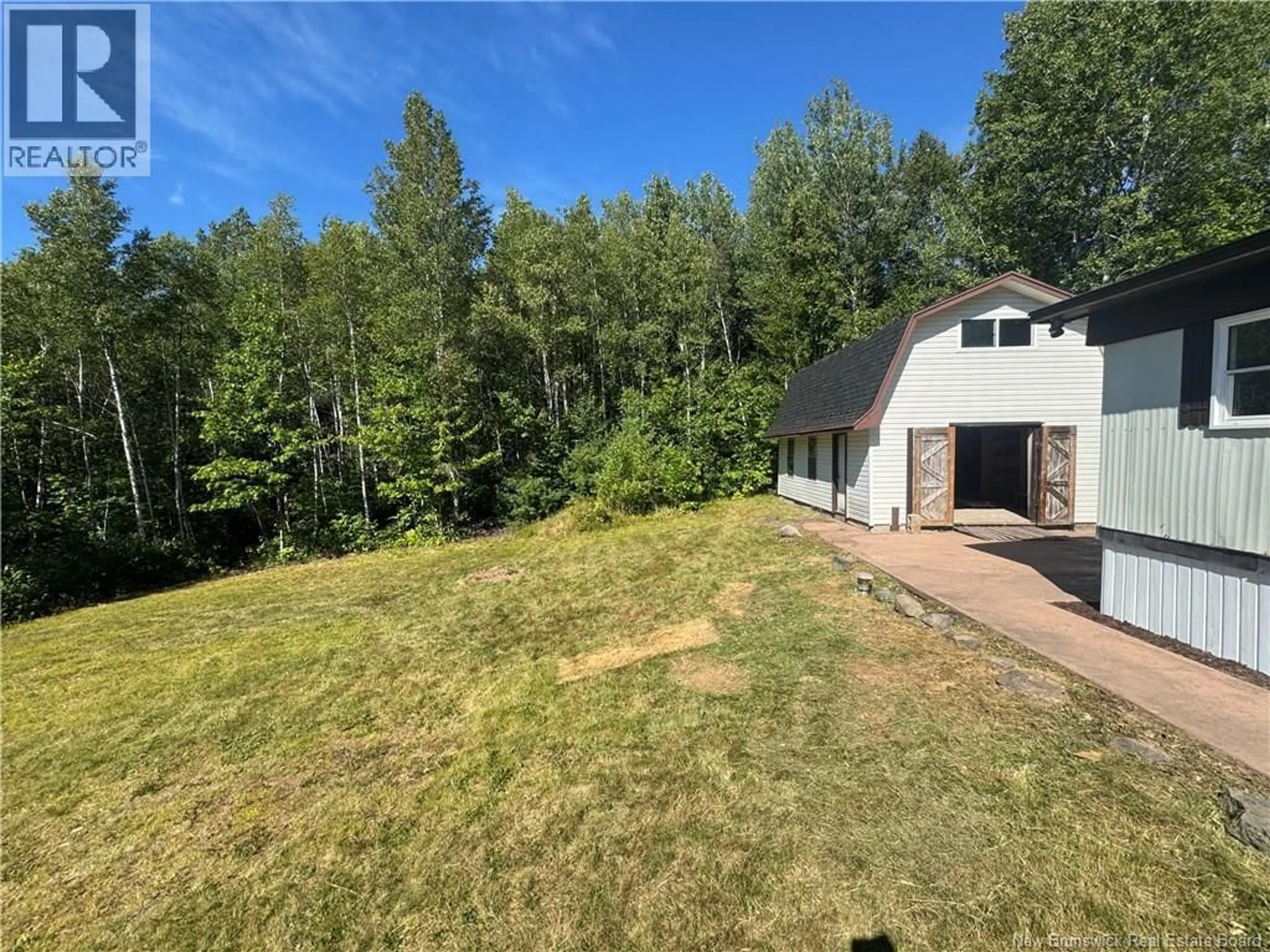 A pic from outside/outdoor area/front of a property/back of a property/a pic from drone, unknown for 1493 BRIDGE STREET, Cambridge-Narrows New Brunswick E4C1Y5