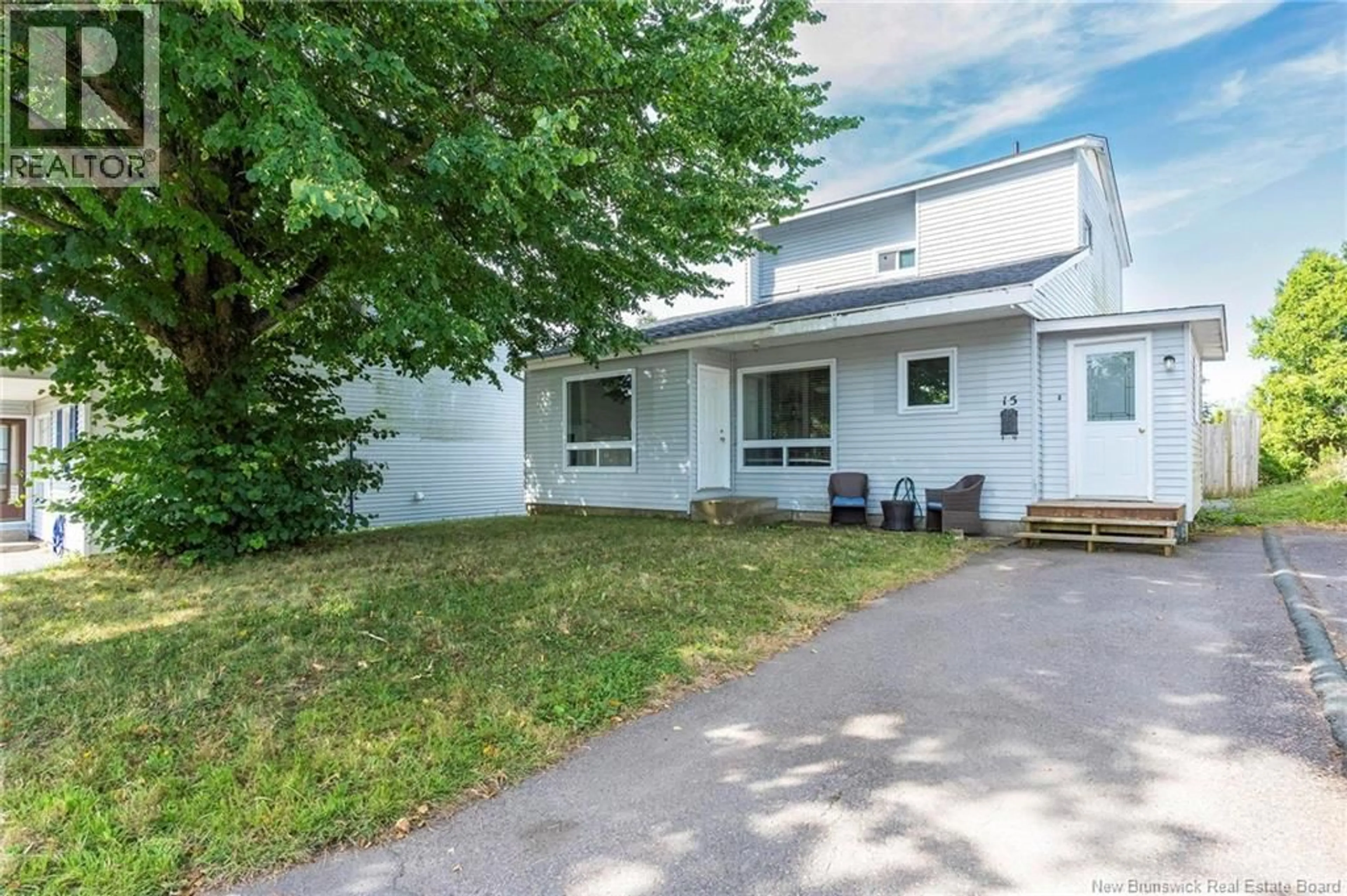 Home with vinyl exterior material, street for 15 OXFORD PLACE, Saint John New Brunswick E2P1B4