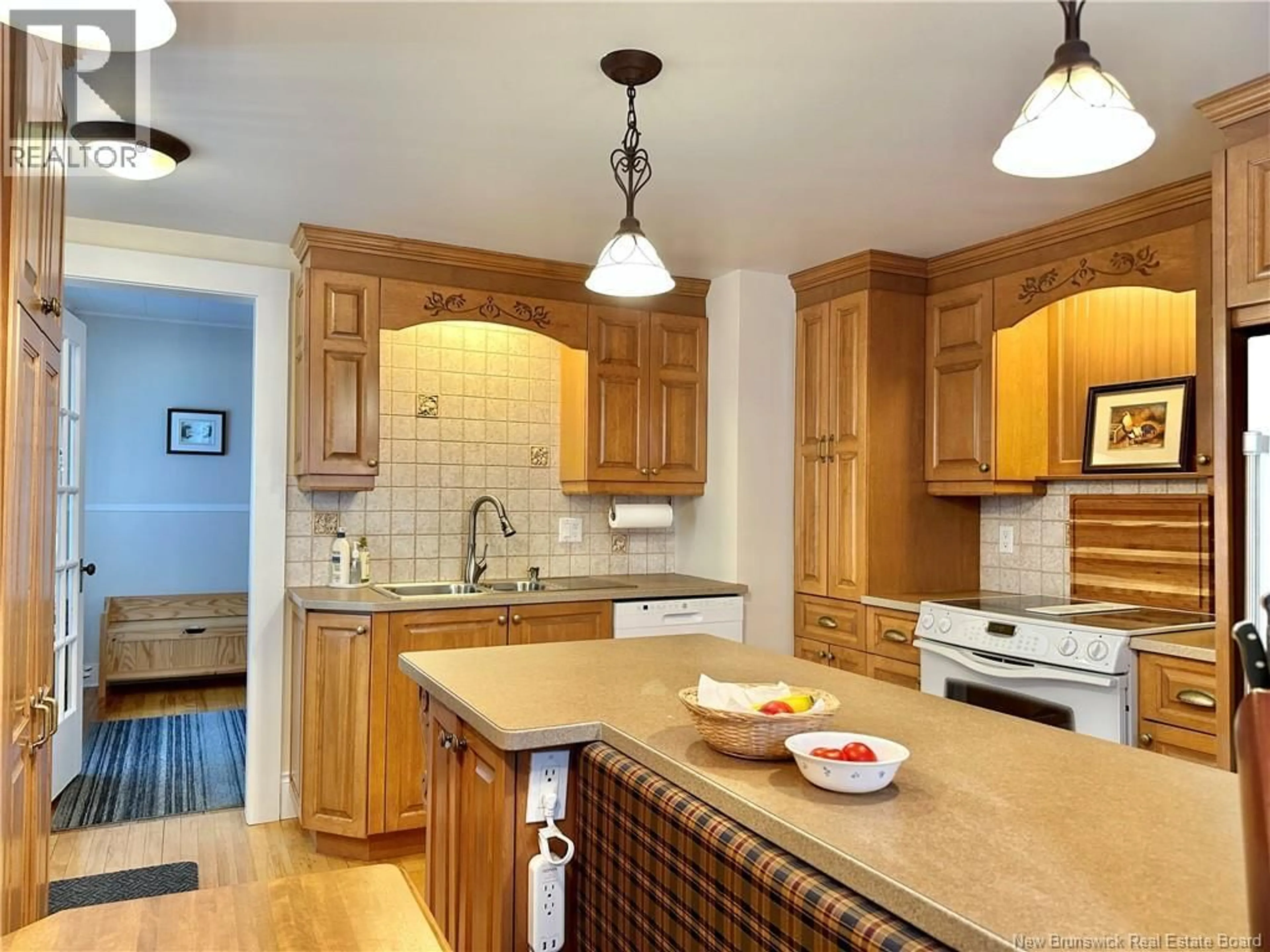 Open concept kitchen, unknown for 69 FRASER AVENUE, Edmundston New Brunswick E3V2B6