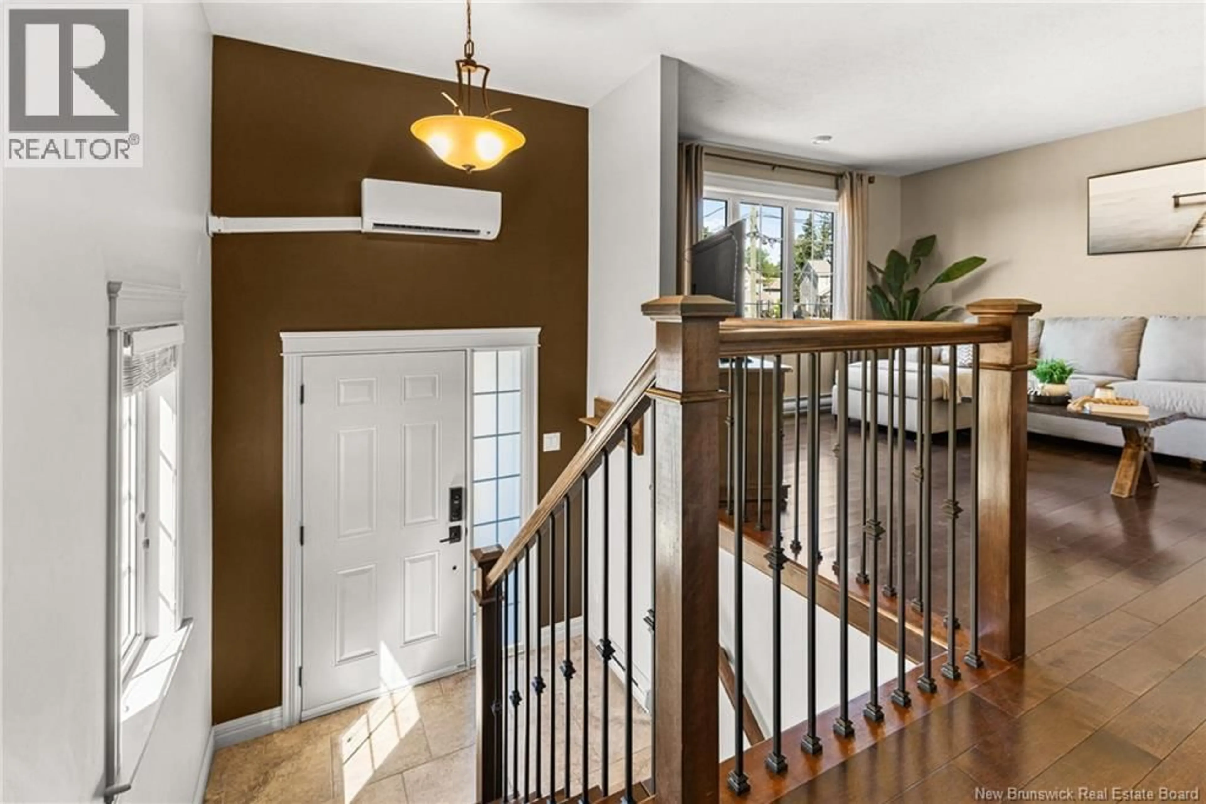 Indoor entryway for 43 DES FRENES COURT, Dieppe New Brunswick E1A9B4