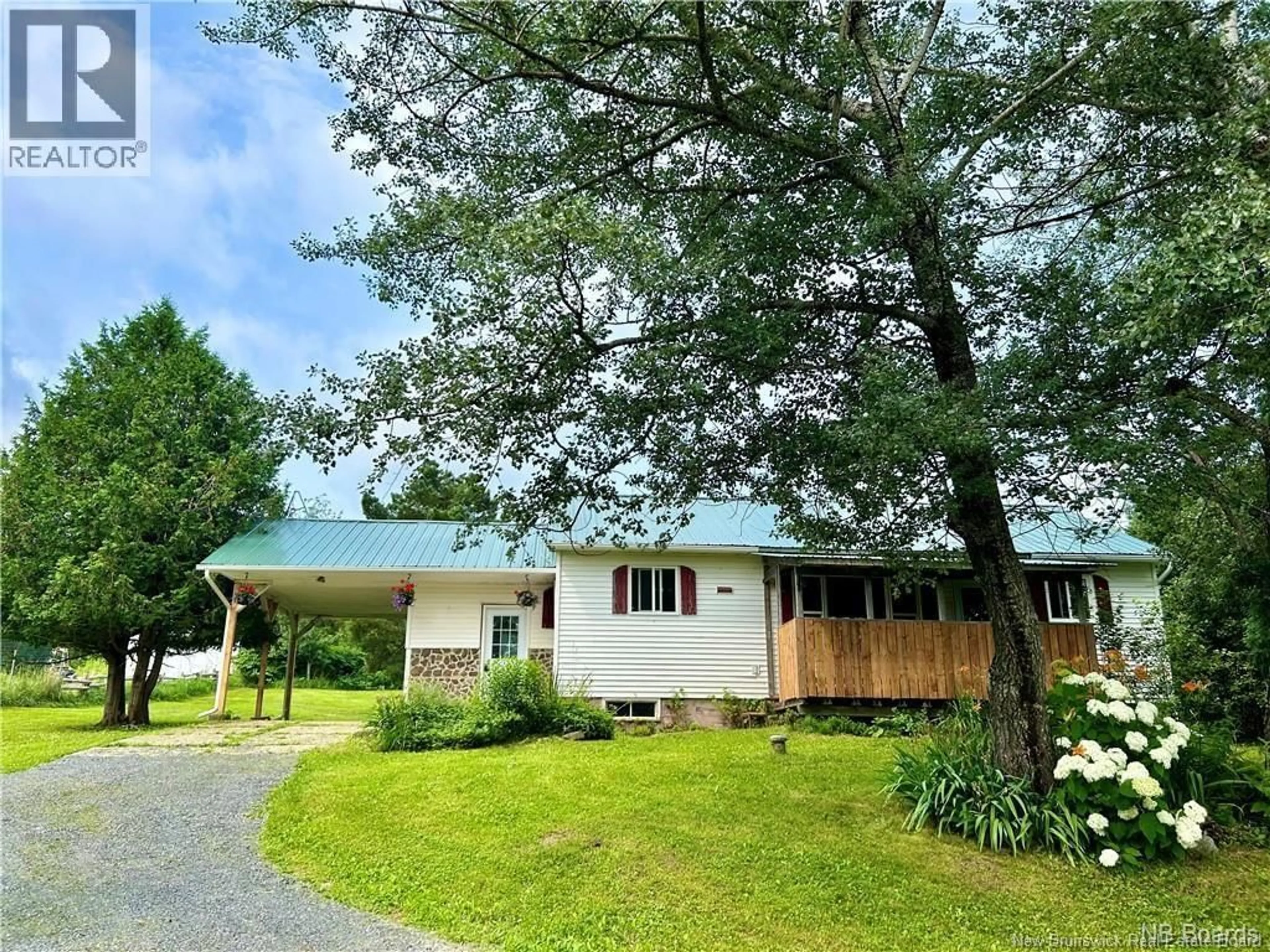 A pic from outside/outdoor area/front of a property/back of a property/a pic from drone, unknown for 80 ROUTE 165, Meductic New Brunswick E6H1B4