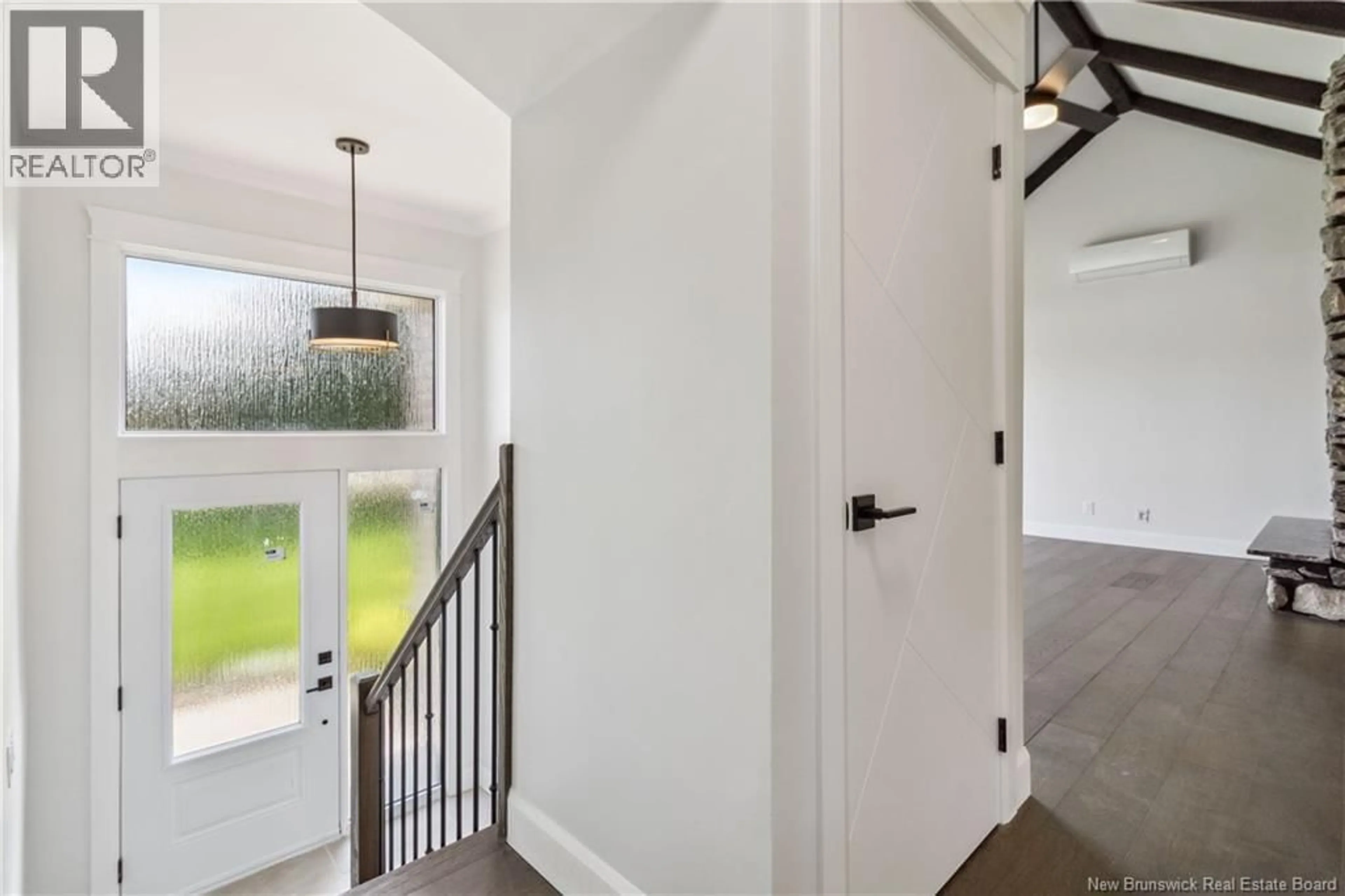 Indoor entryway for 364 GORGE ROAD, Moncton New Brunswick E1G3H8