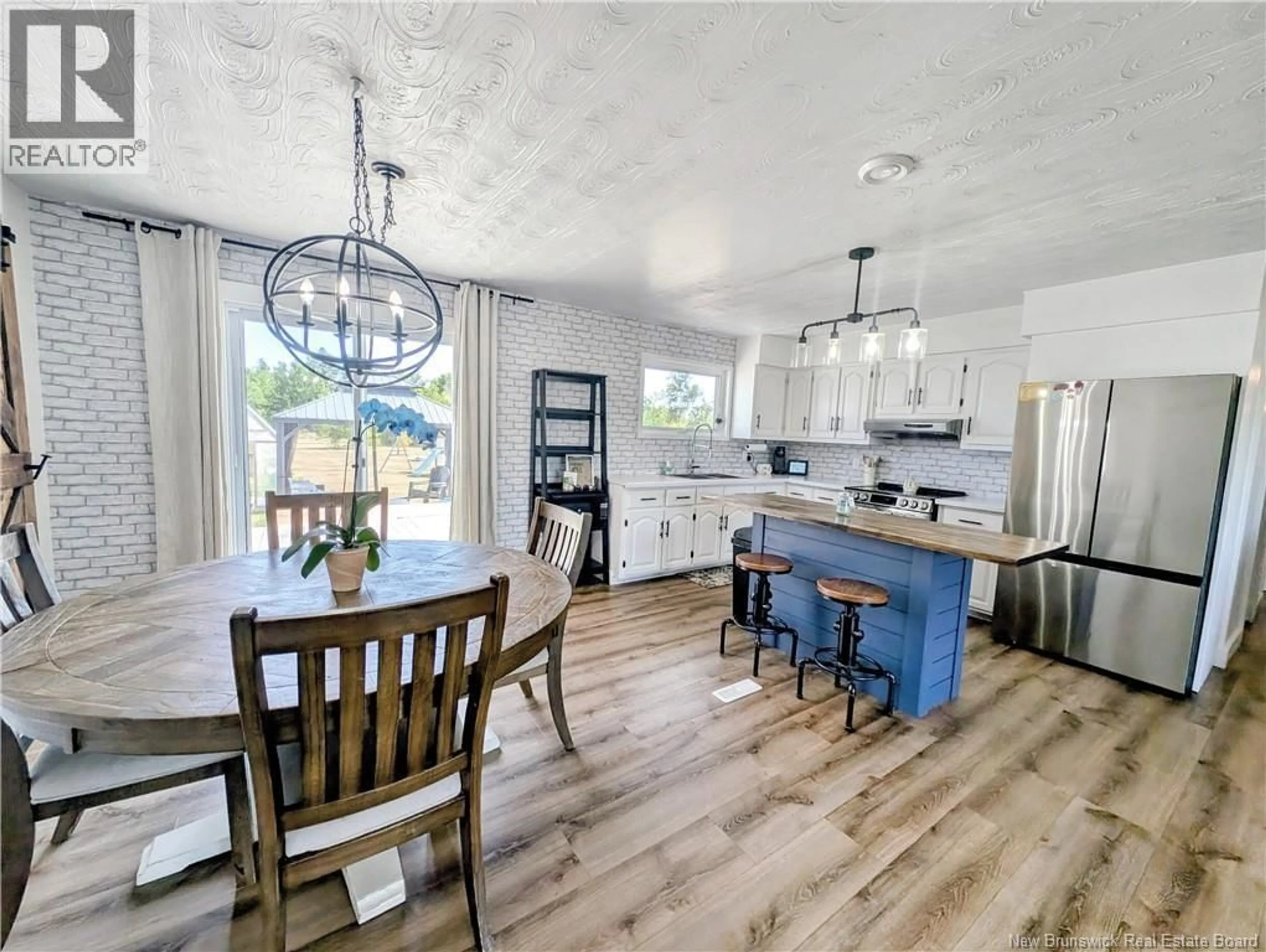 Open concept kitchen, unknown for 21 CHEM. POKESUDIE, Pokesudie New Brunswick E1W5T6