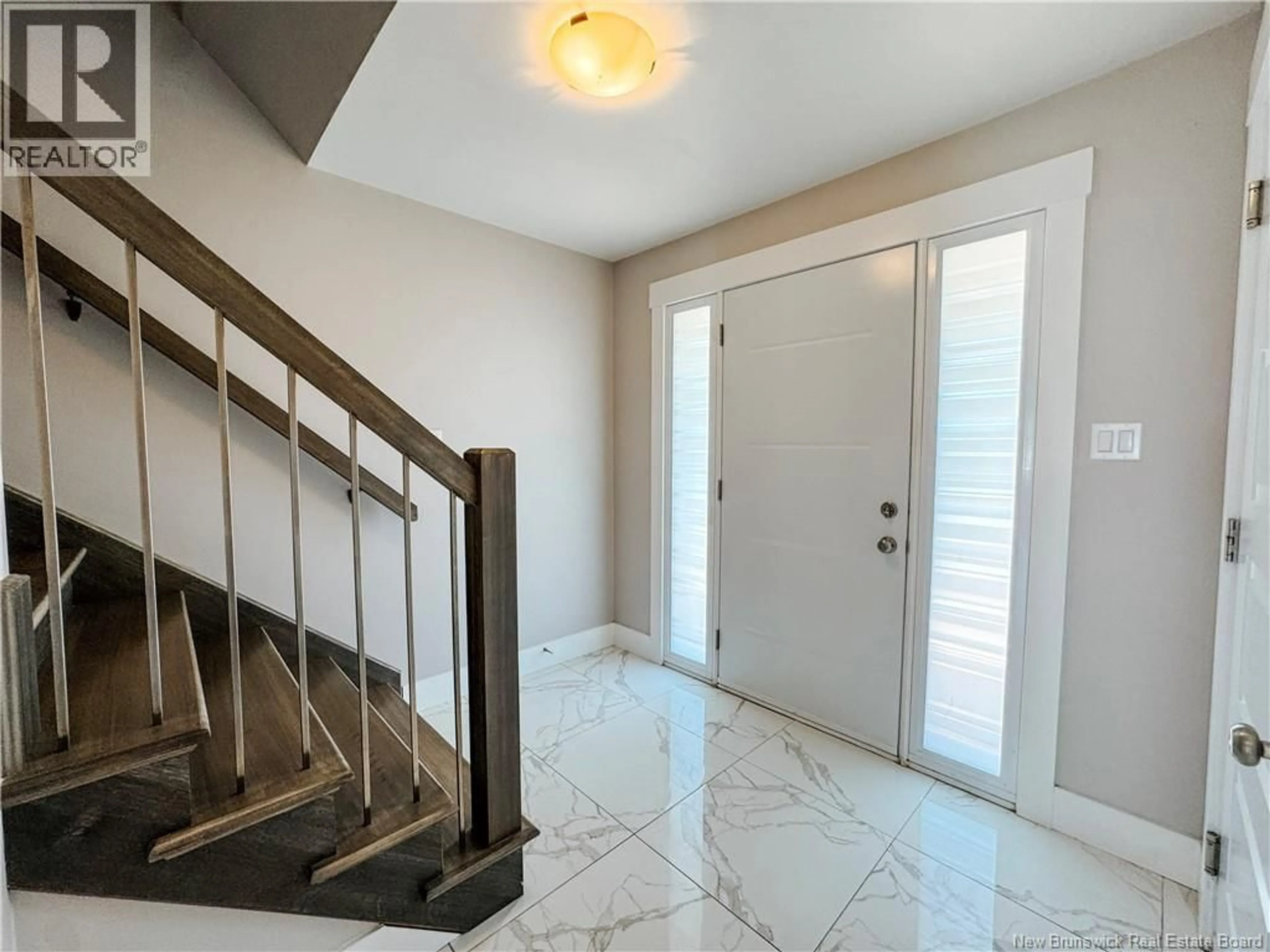 Indoor entryway for 71 WAKEFIELD STREET, Moncton New Brunswick E1G6A7