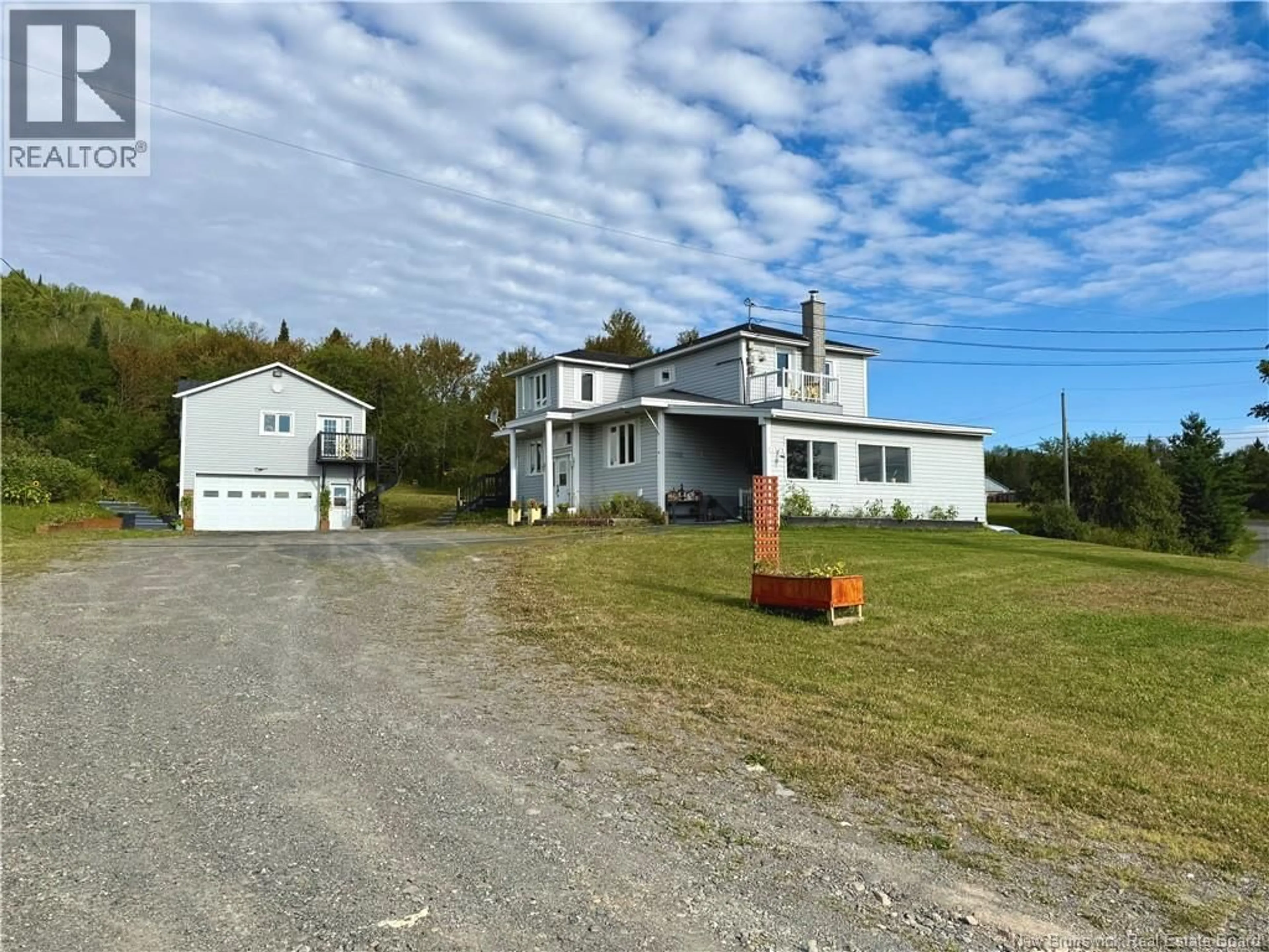 A pic from outside/outdoor area/front of a property/back of a property/a pic from drone, building for 1509 ST-FRANCOIS STREET, Edmundston New Brunswick E3V4R7