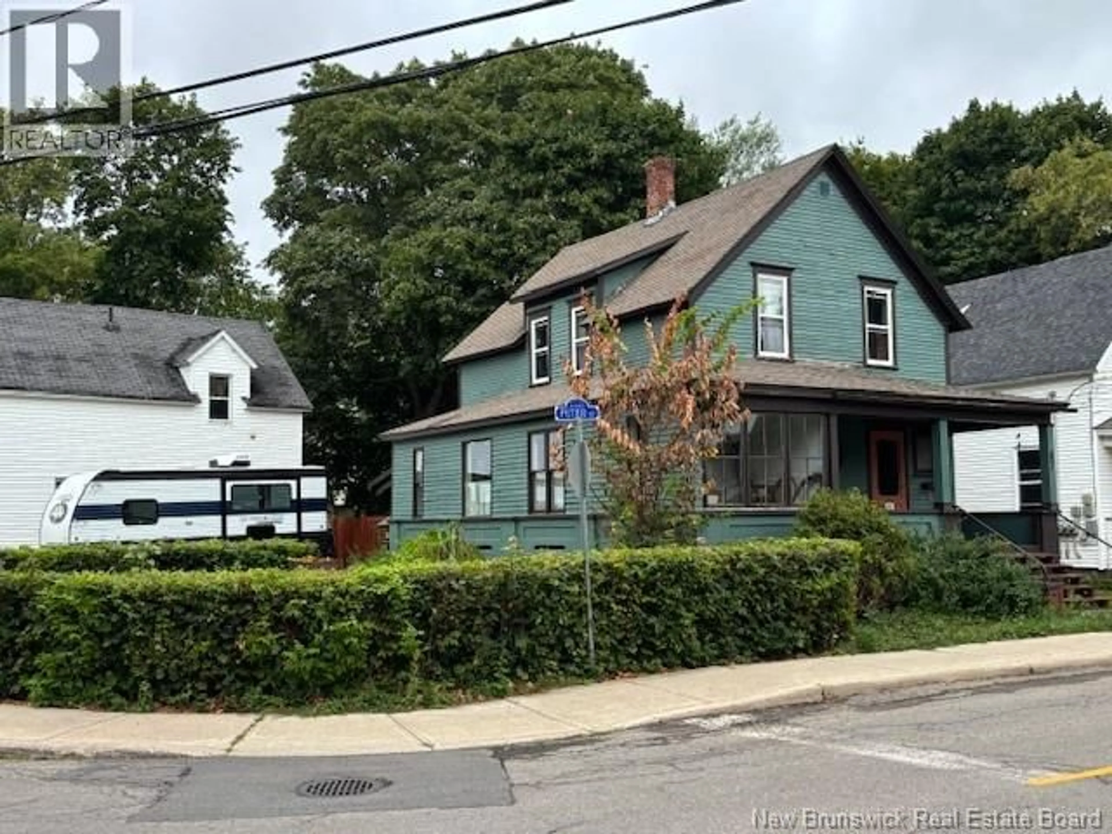 A pic from outside/outdoor area/front of a property/back of a property/a pic from drone, street for 67 PETER STREET, Sussex New Brunswick E4E2J4