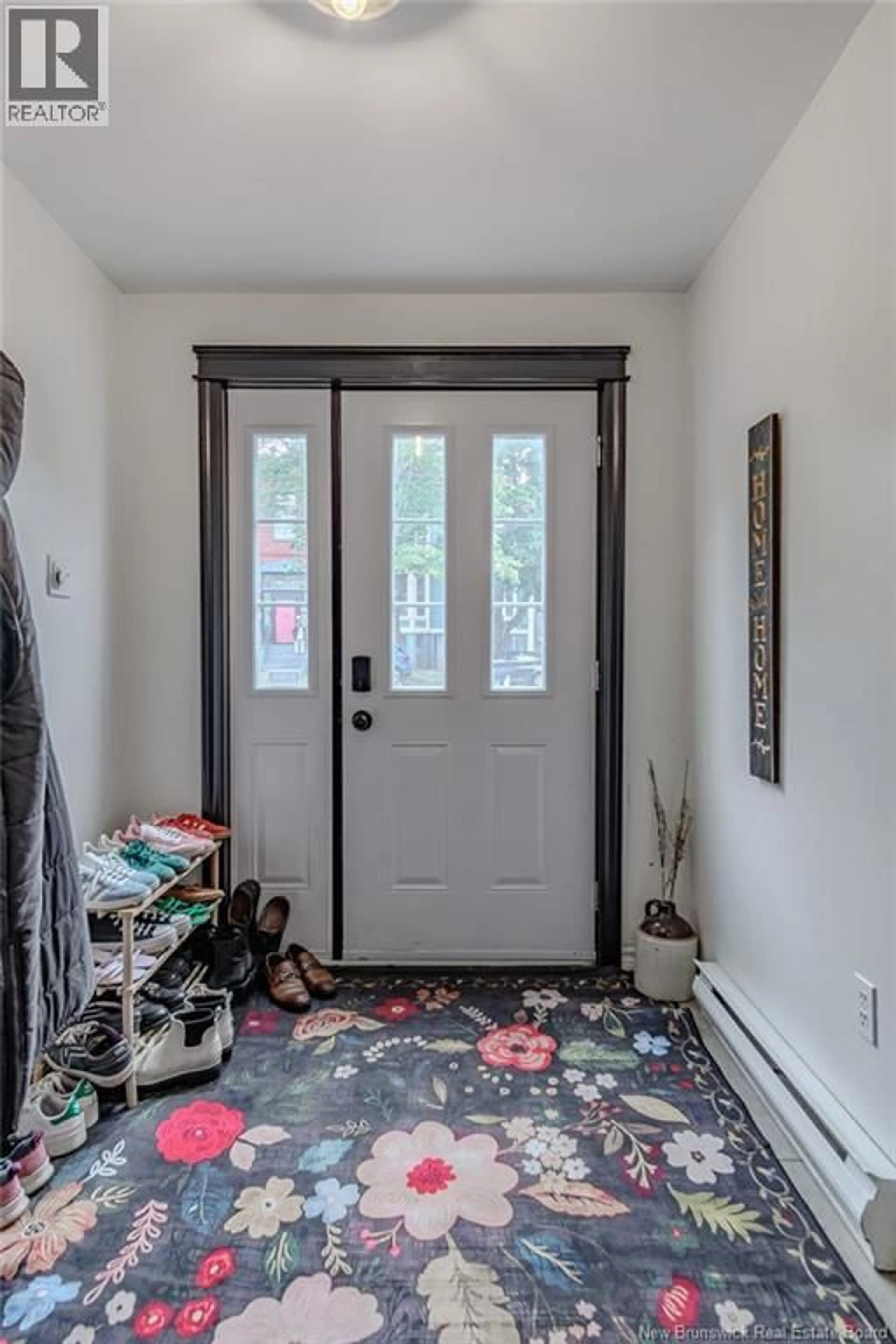 Indoor entryway for 137 KING EAST STREET, Saint John New Brunswick E2L1G8