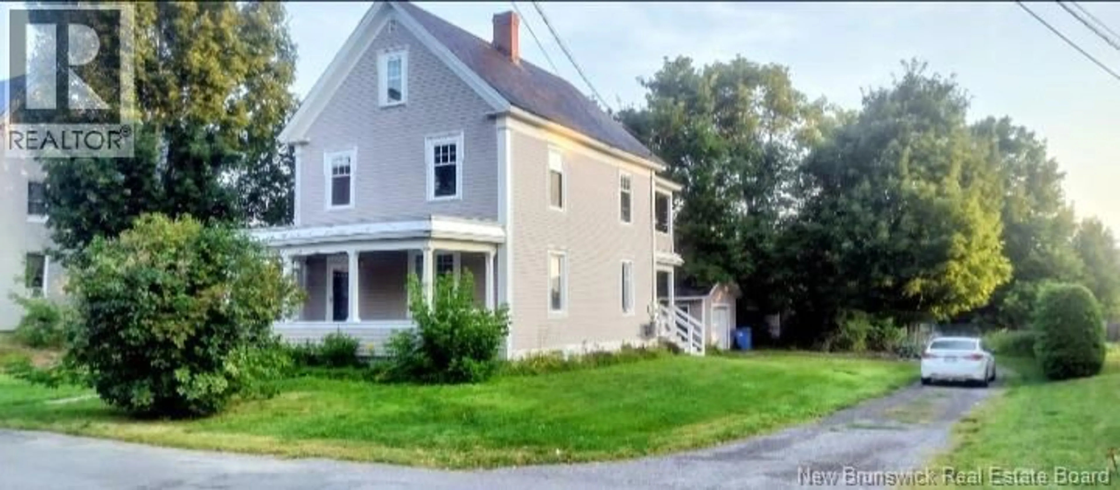 Blurry image for 118 VICTORIA STREET, Woodstock New Brunswick E7M3A5