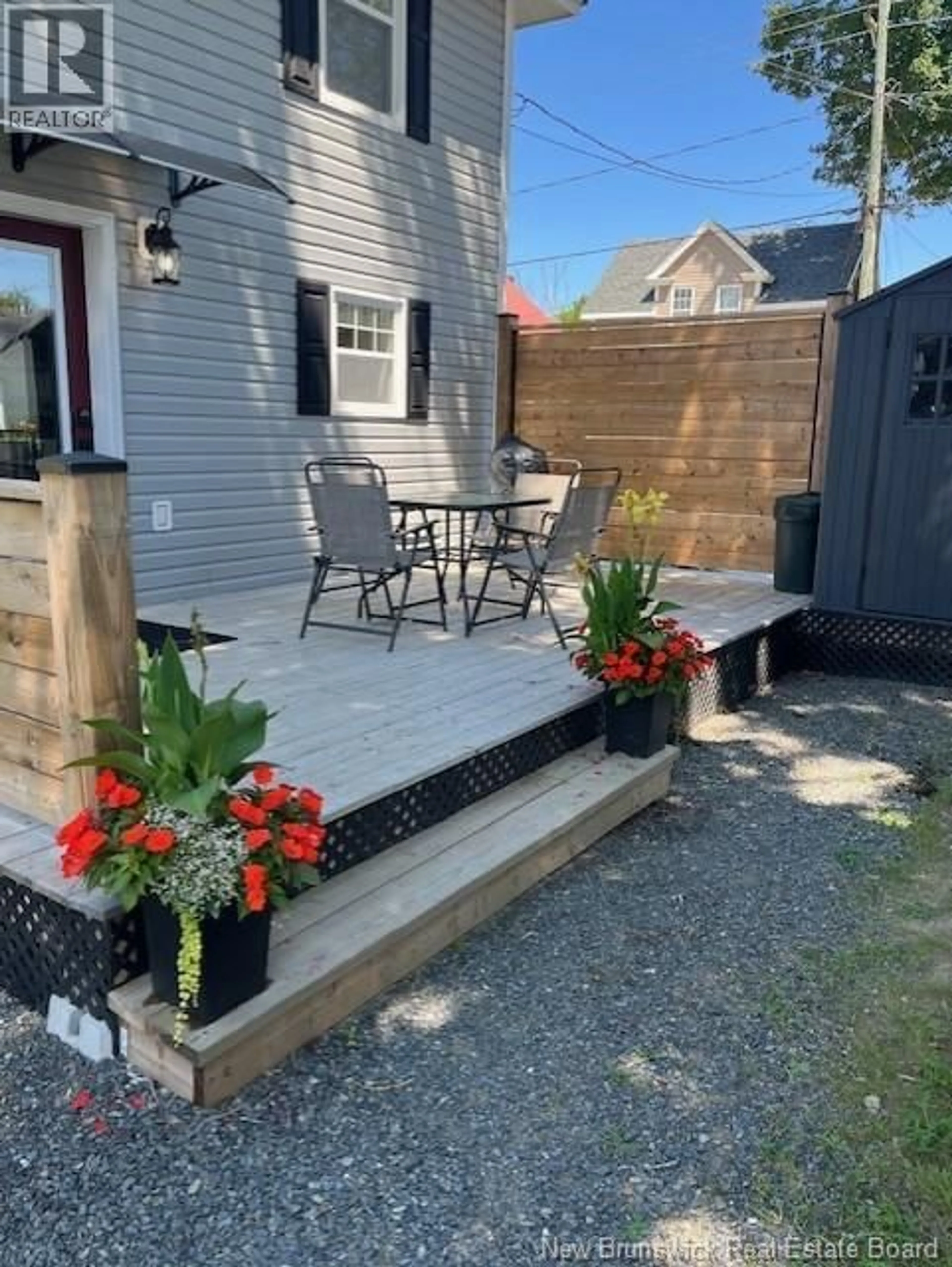 Patio, street for 337 MILLTOWN BOULEVARD, St. Stephen New Brunswick E3L1J3
