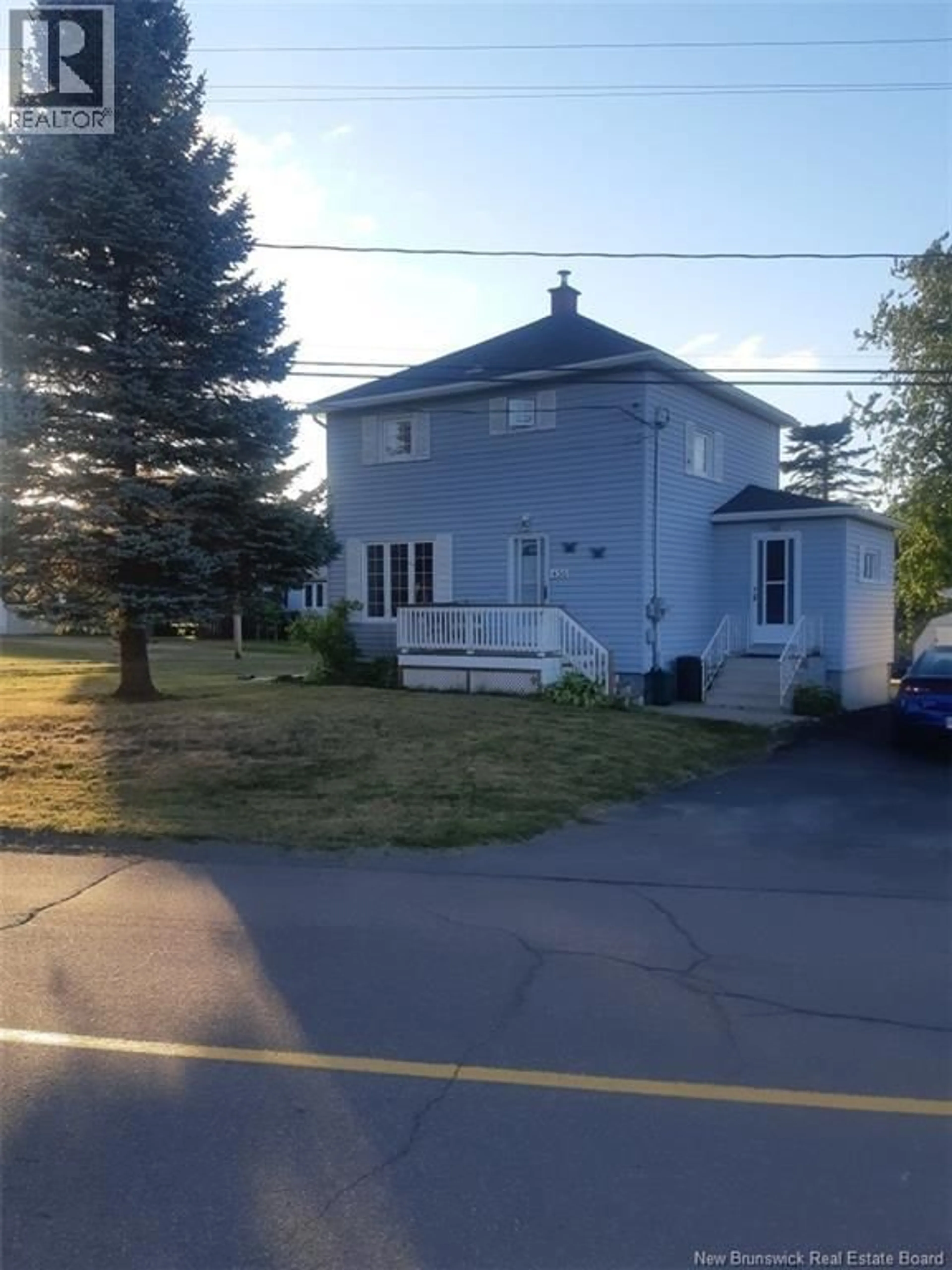 A pic from outside/outdoor area/front of a property/back of a property/a pic from drone, building for 436 GREENWOOD DRIVE, Shediac New Brunswick E1E4M7