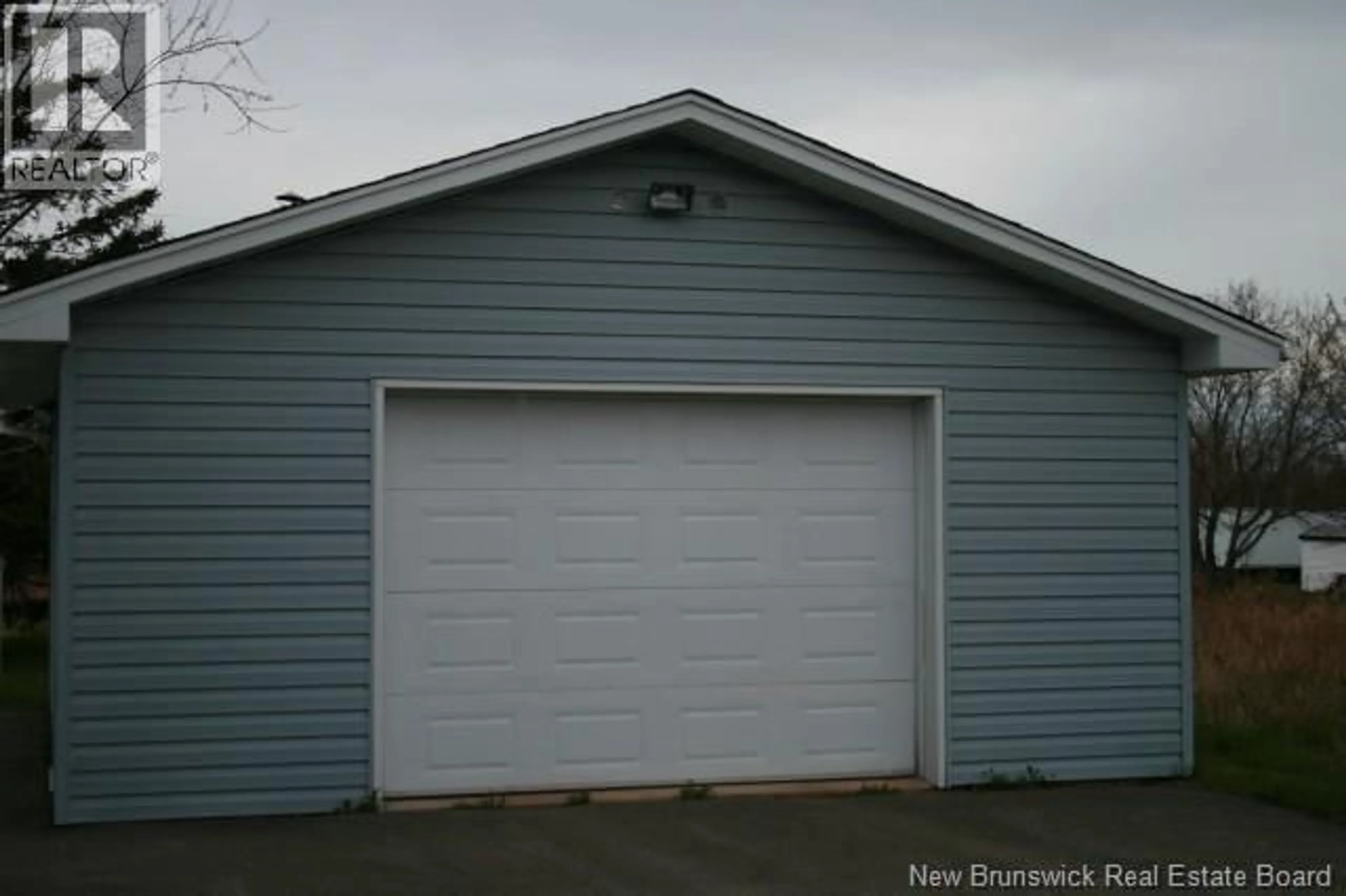 Indoor garage for 436 GREENWOOD DRIVE, Shediac New Brunswick E1E4M7