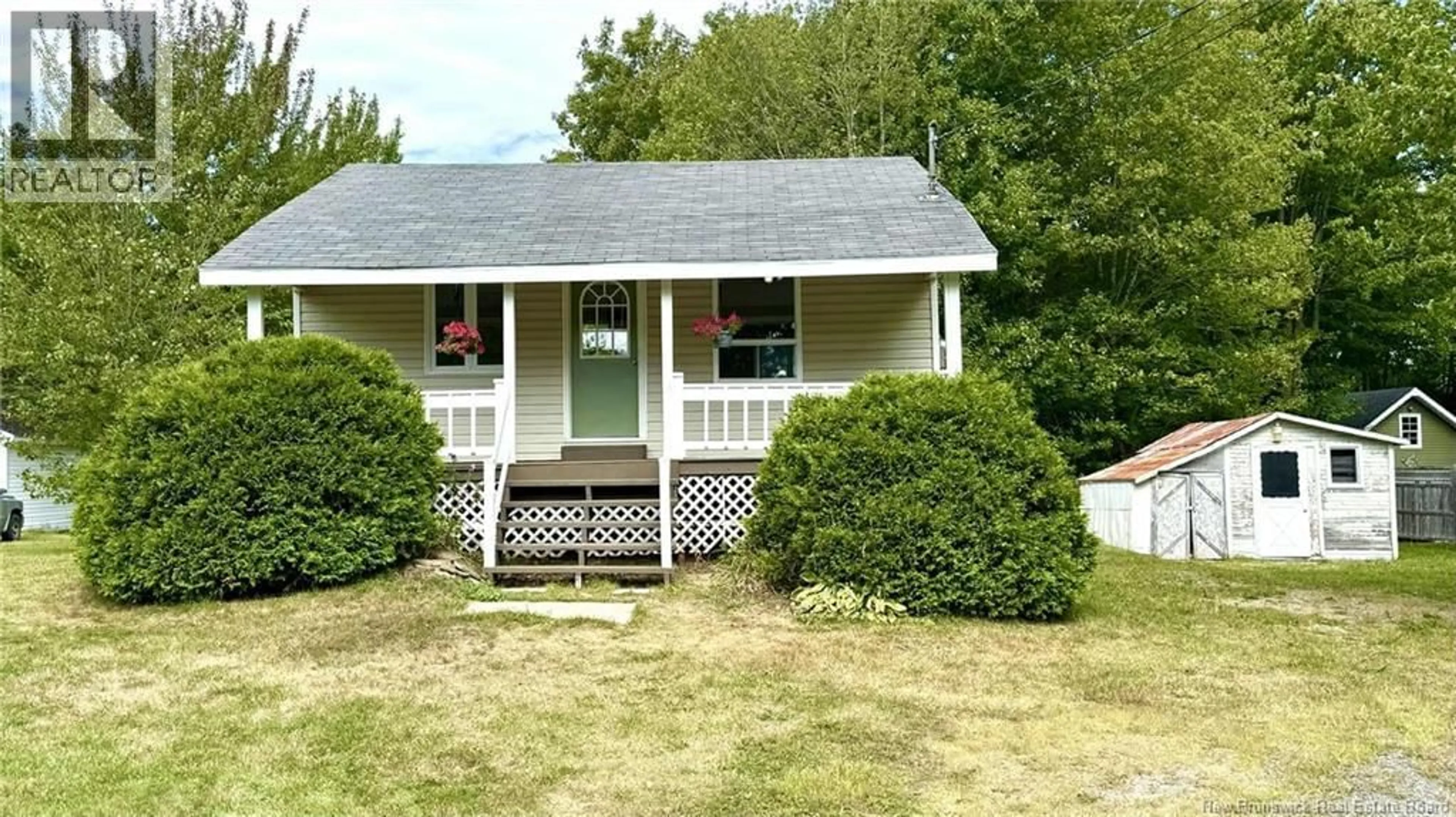 Home with vinyl exterior material, street for 109 RUE MOISE, Rogersville New Brunswick E4Y1T7