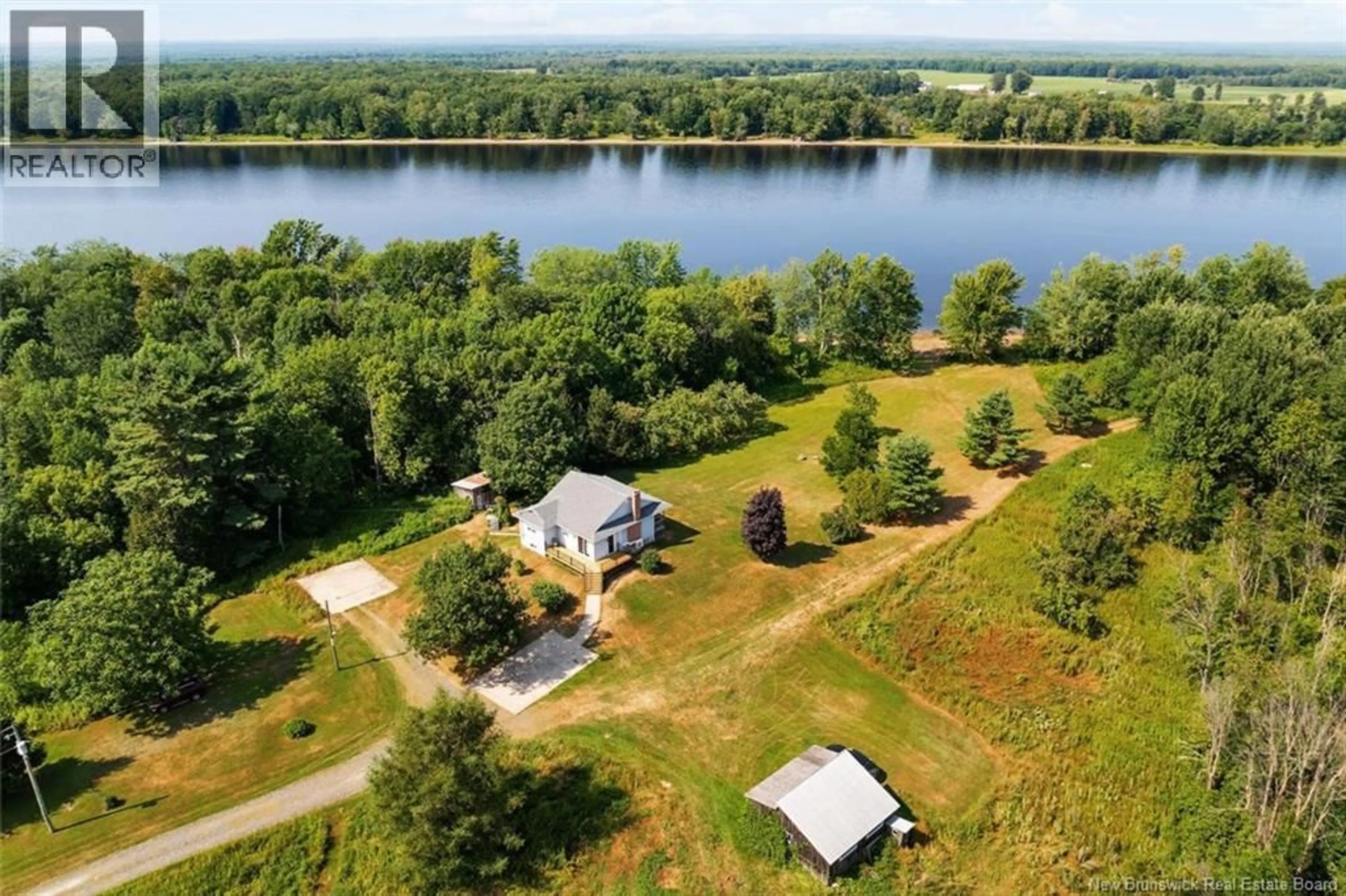 A pic from outside/outdoor area/front of a property/back of a property/a pic from drone, water/lake/river/ocean view for 26 HENNICK COURT, Burton New Brunswick E2V4J1