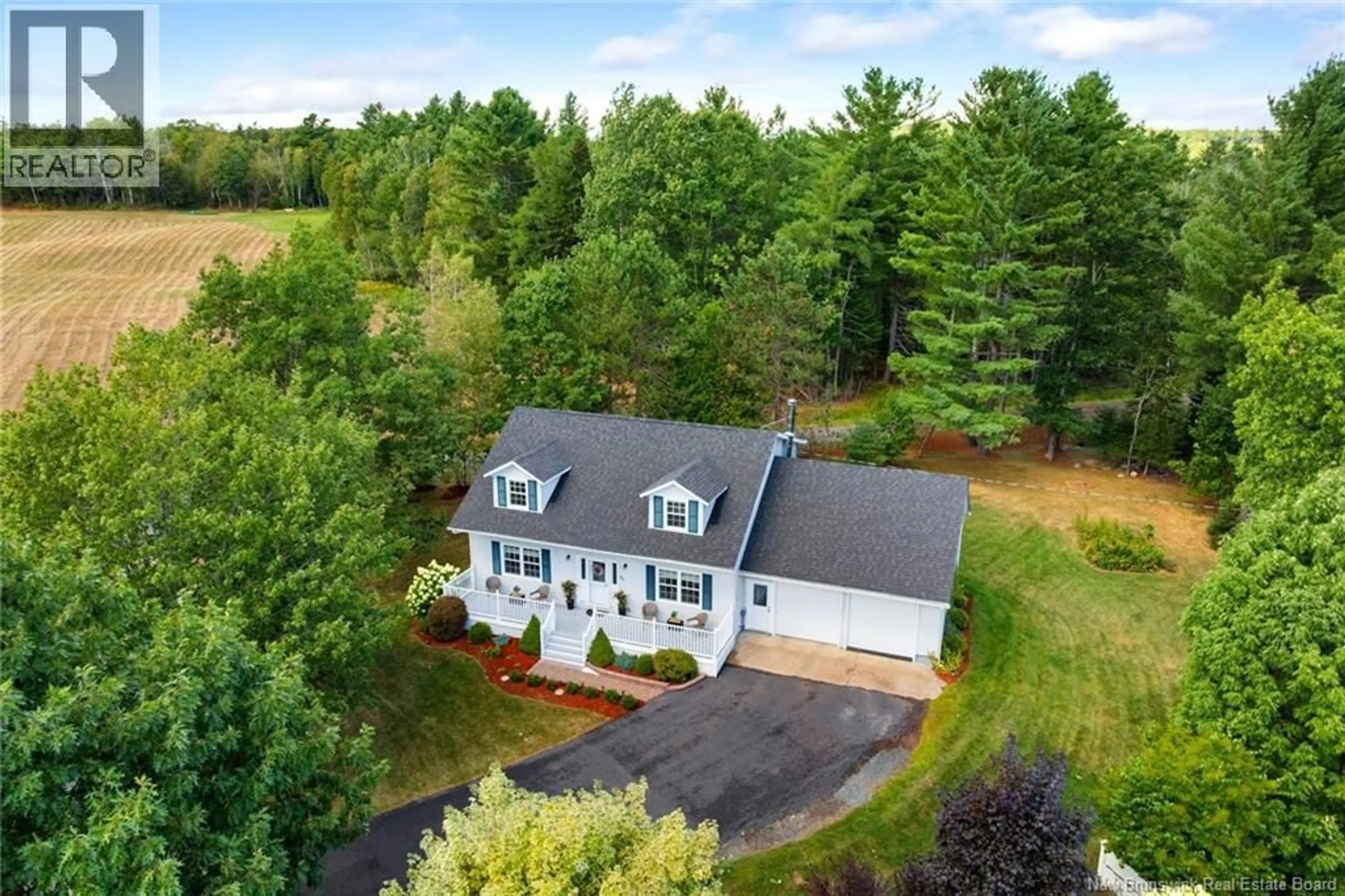 A pic from outside/outdoor area/front of a property/back of a property/a pic from drone, water/lake/river/ocean view for 43 EMERALD STREET, Fredericton New Brunswick E3G7V3