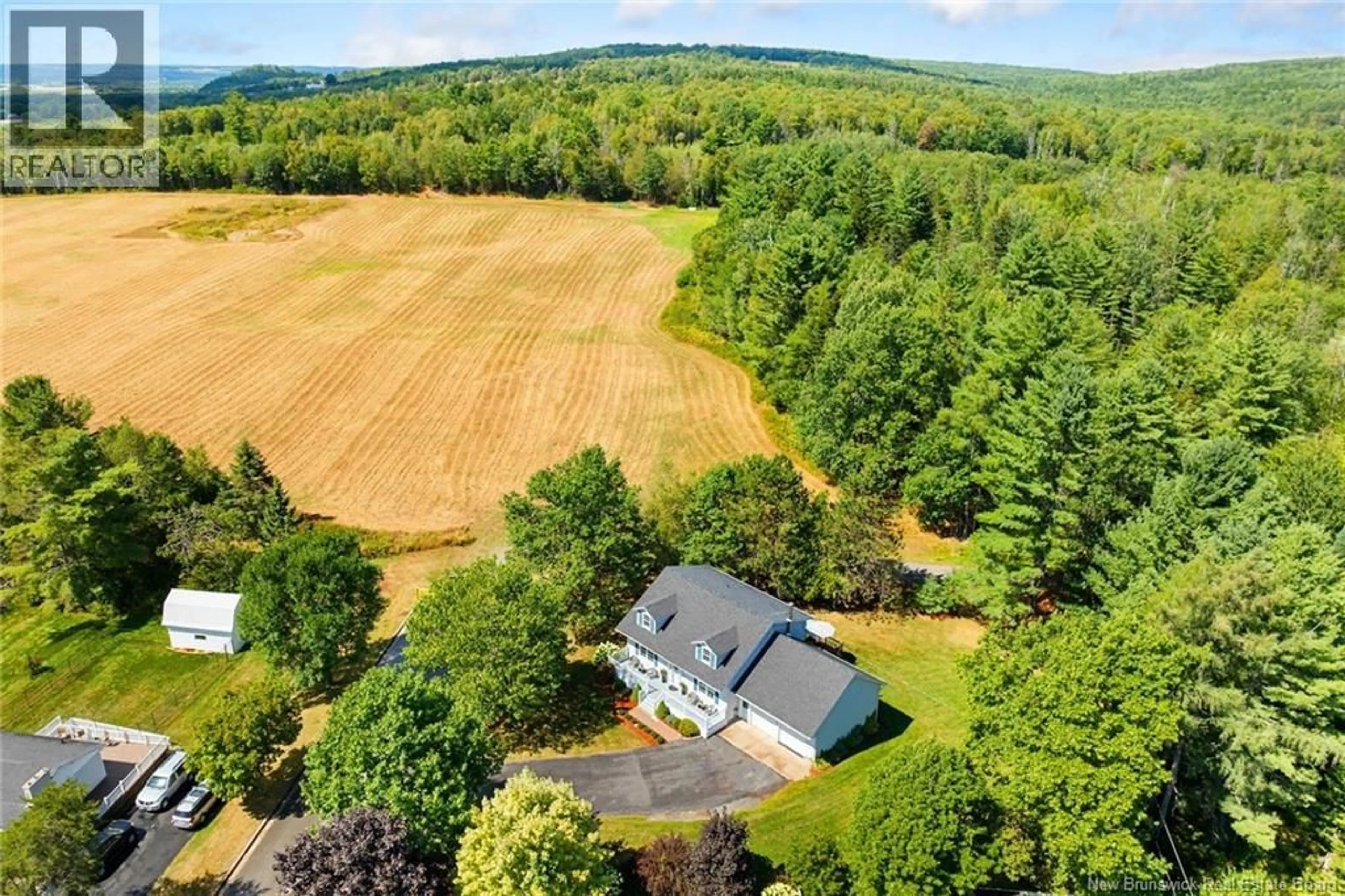 A pic from outside/outdoor area/front of a property/back of a property/a pic from drone, unknown for 43 EMERALD STREET, Fredericton New Brunswick E3G7V3