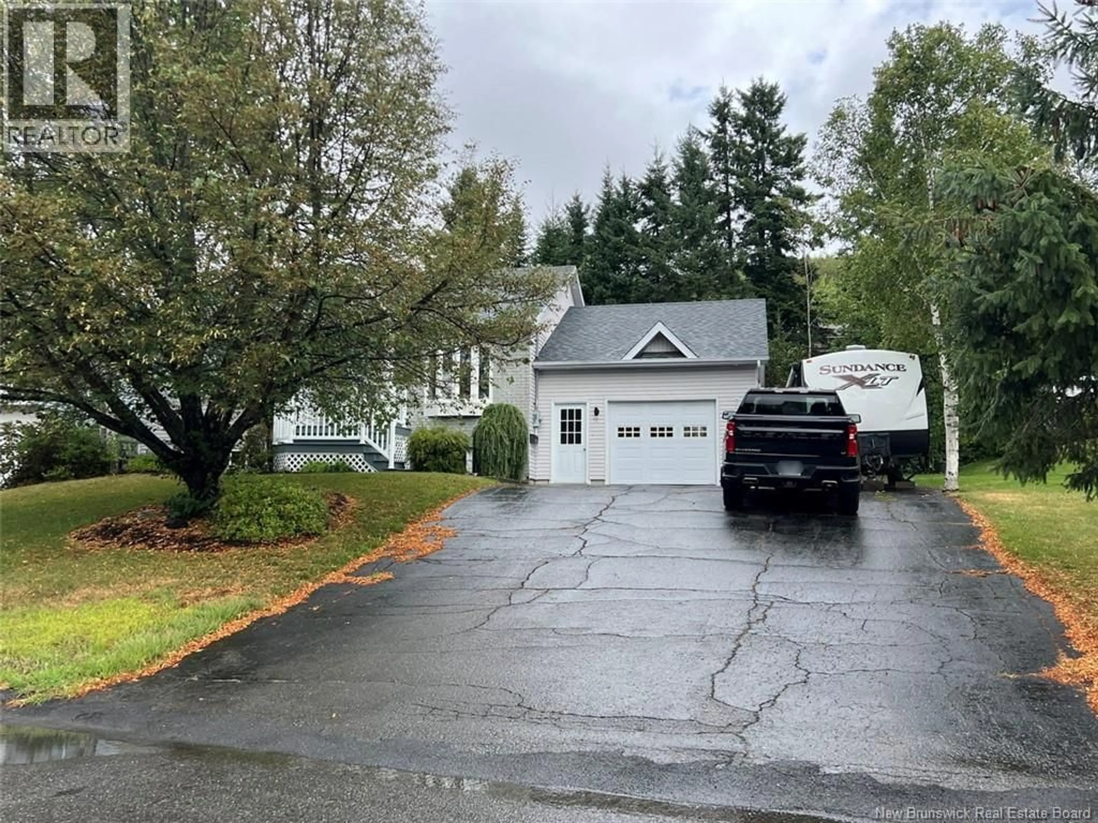Unknown for 30 DES GOUVERNEURS STREET, Edmundston New Brunswick E3V4H5