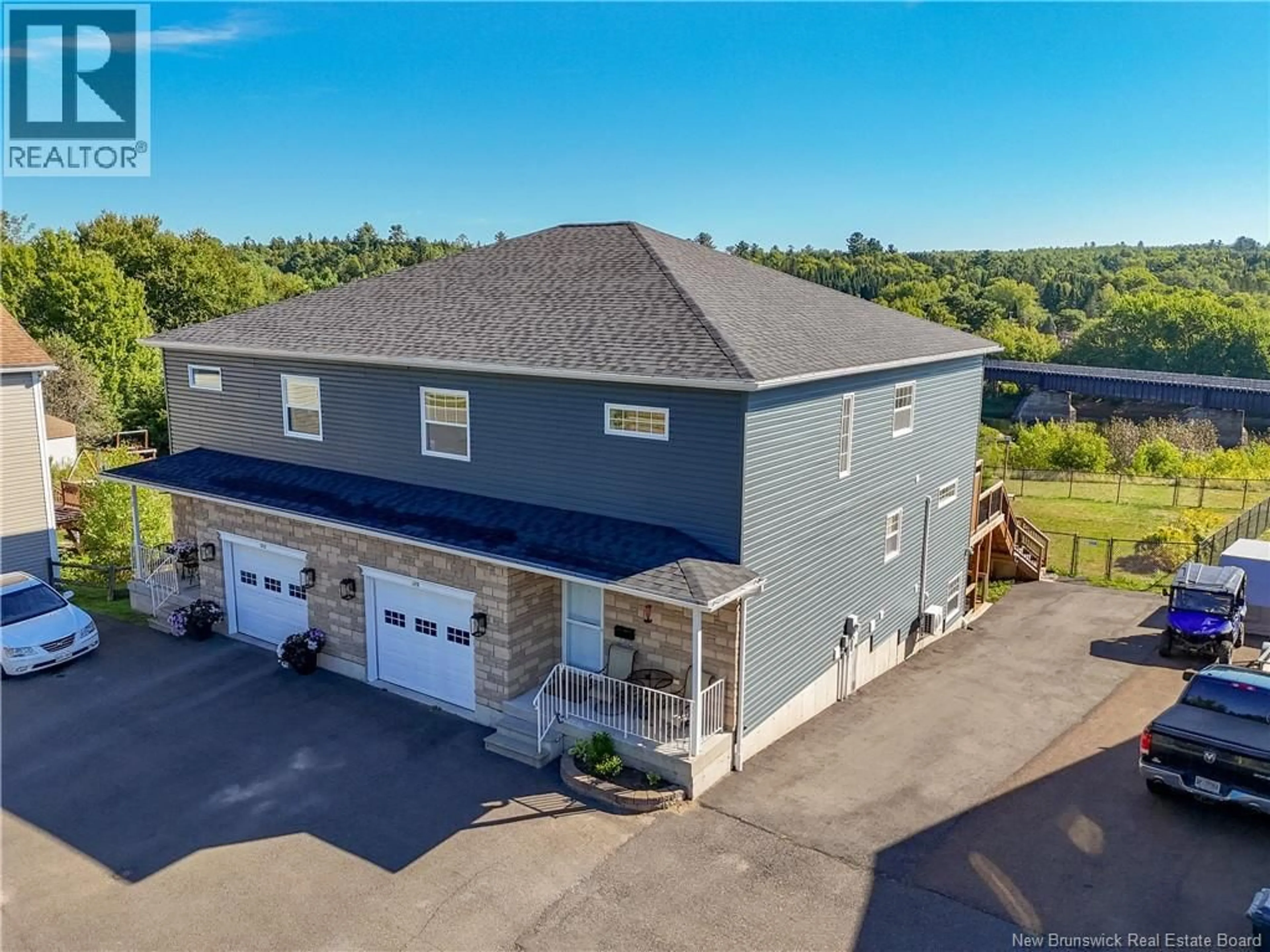 A pic from outside/outdoor area/front of a property/back of a property/a pic from drone, building for 570 CANADA STREET, Fredericton New Brunswick E3A4A7