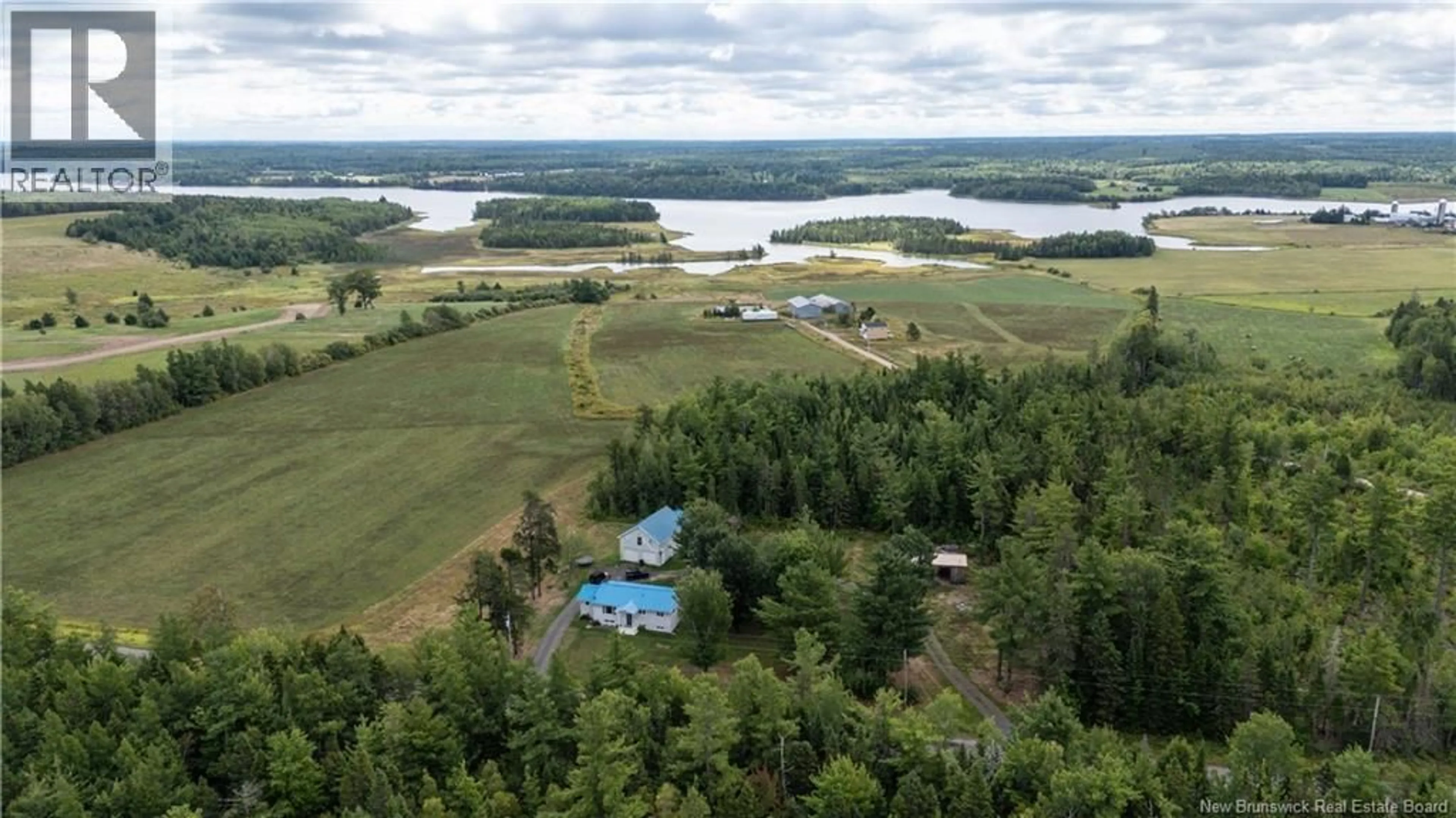 A pic from outside/outdoor area/front of a property/back of a property/a pic from drone, water/lake/river/ocean view for 1530 BASS RIVER POINT, Bass River New Brunswick E4T1K6