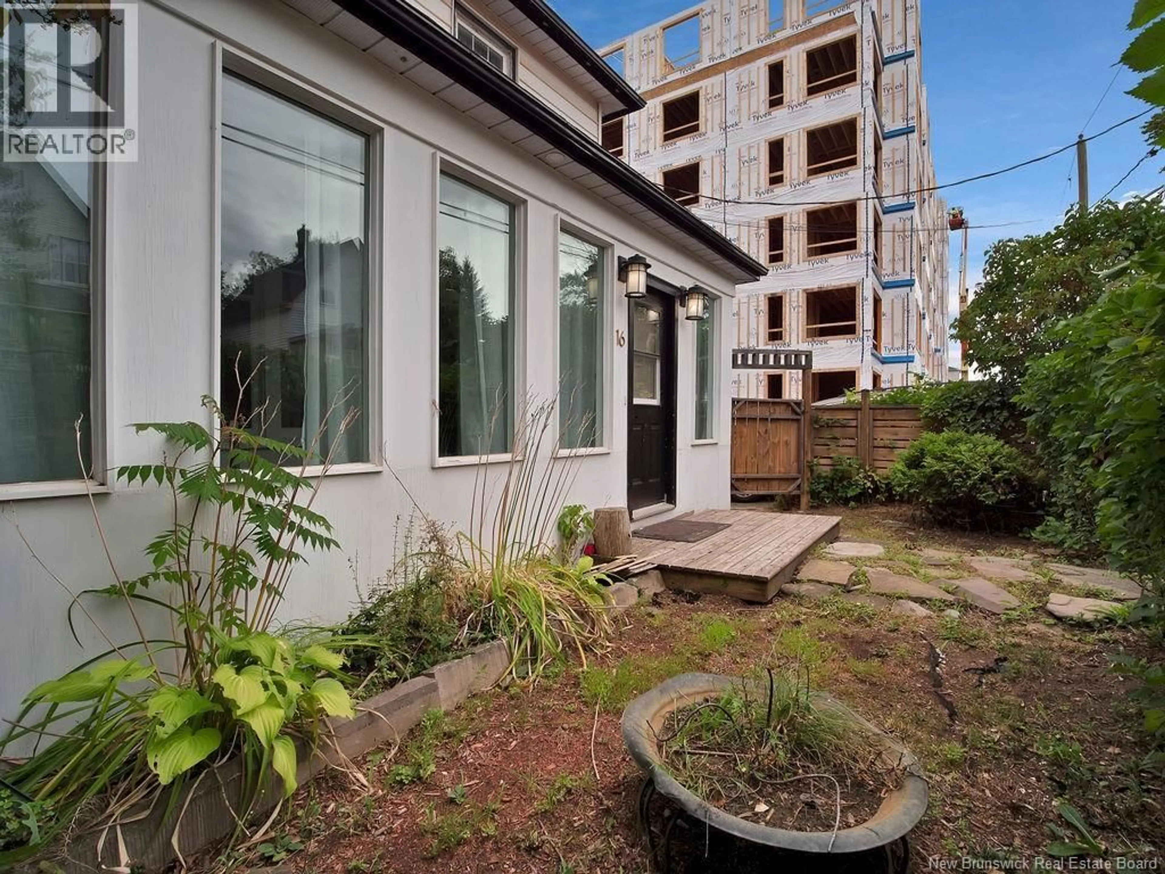 Patio, building for 16 WATERLOO STREET, Moncton New Brunswick E1C1A8