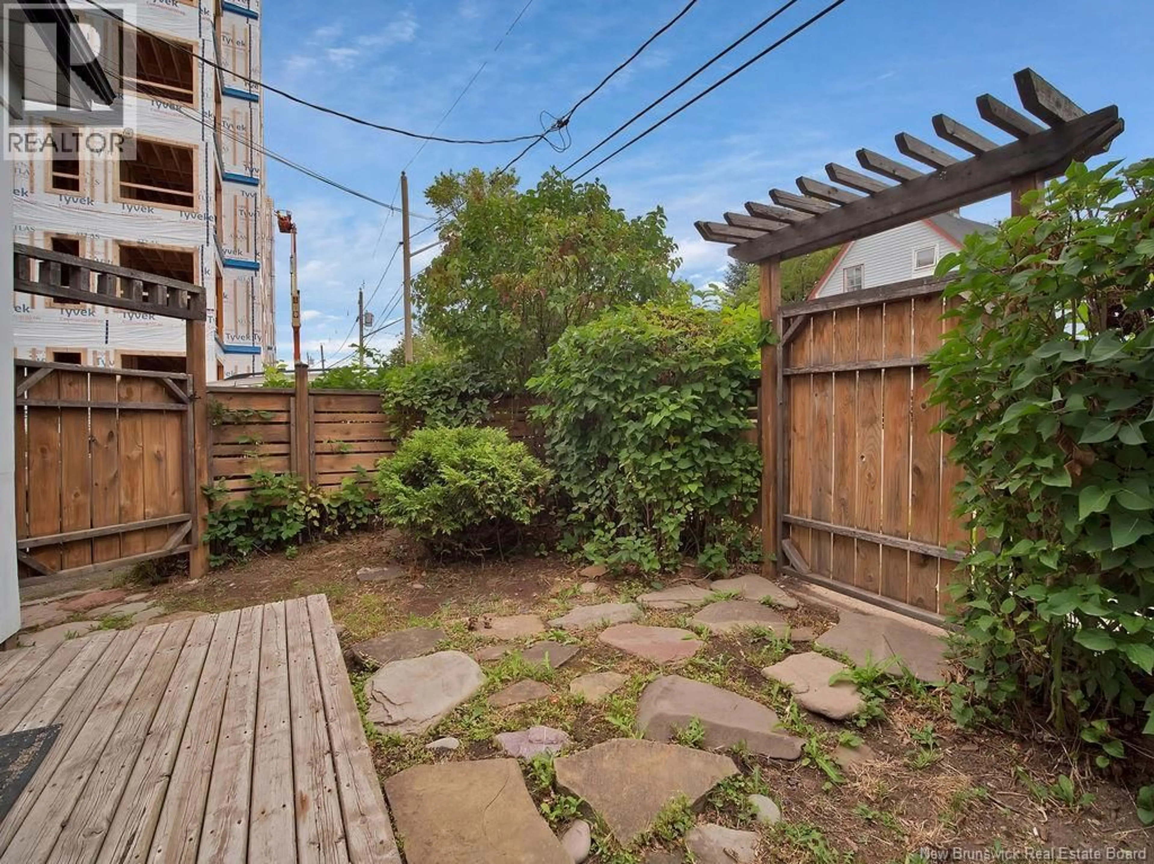 Patio, street for 16 WATERLOO STREET, Moncton New Brunswick E1C1A8