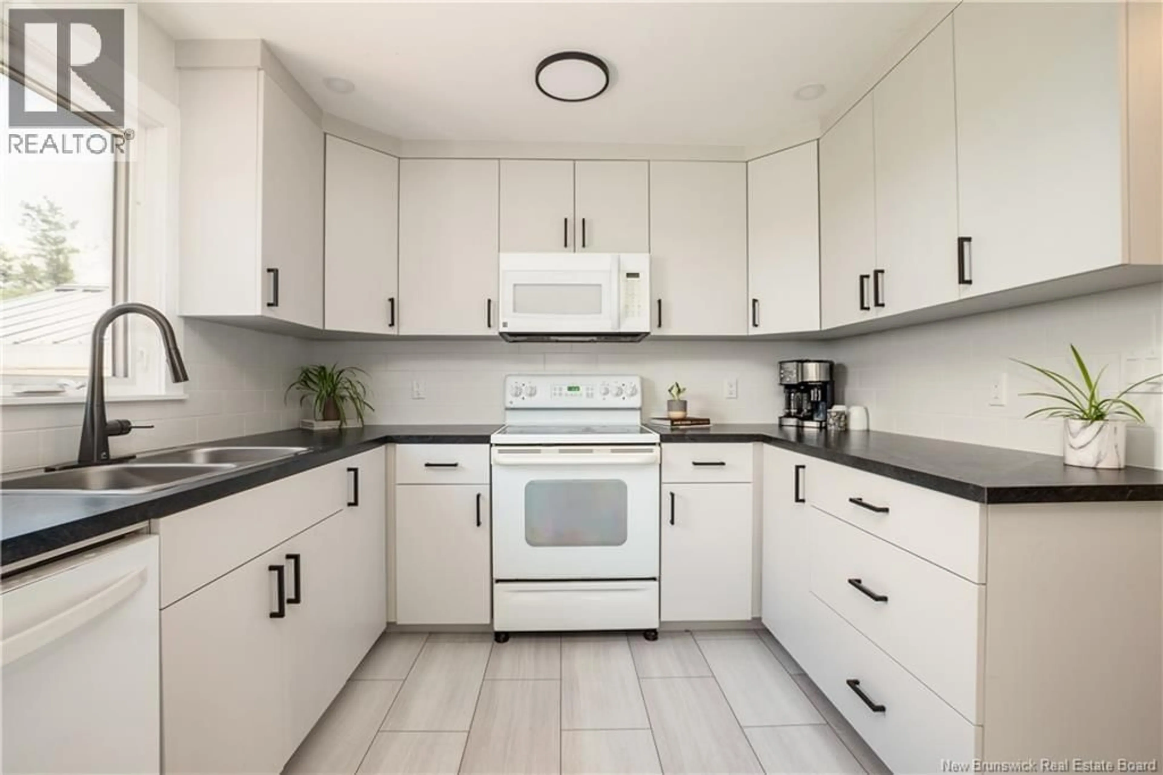 Standard kitchen, ceramic/tile floor for 1499 ROUTE 16, Baie Verte New Brunswick E4M2H8