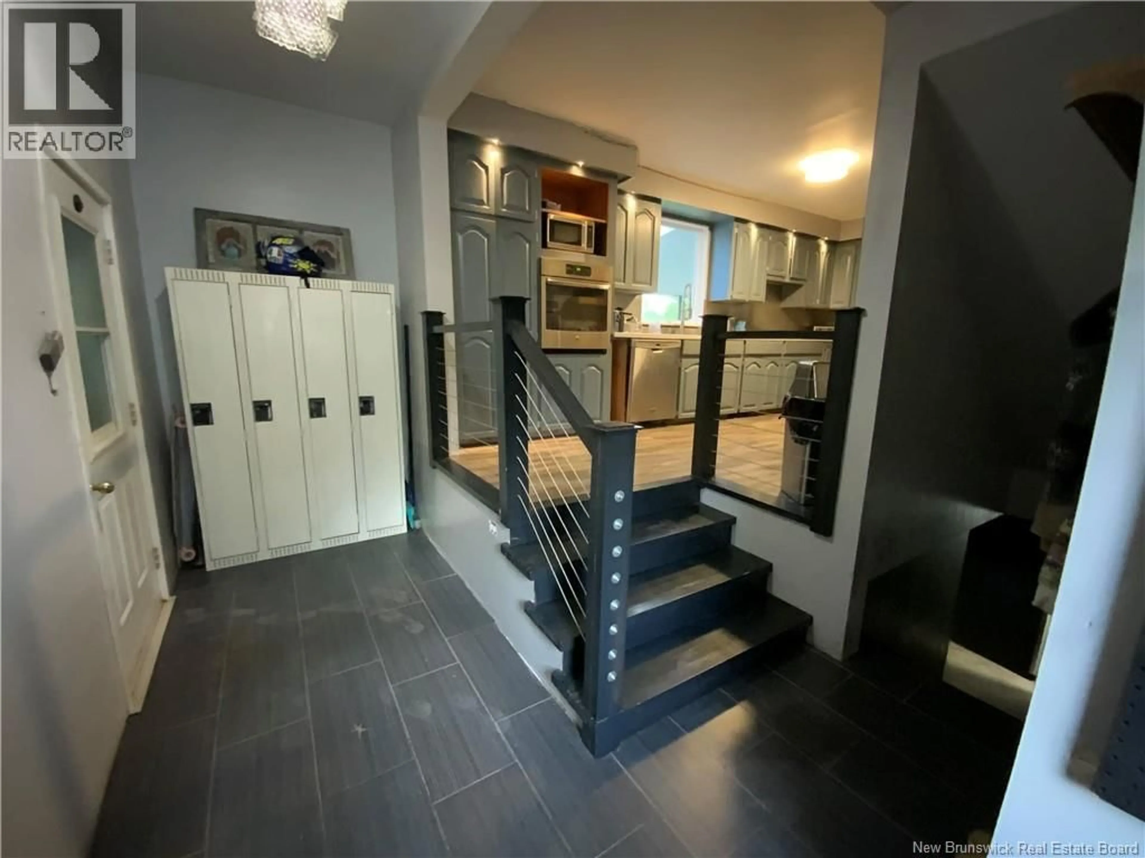 Indoor foyer for 22 ALLEN DRIVE, Aroostook New Brunswick E7H1A5