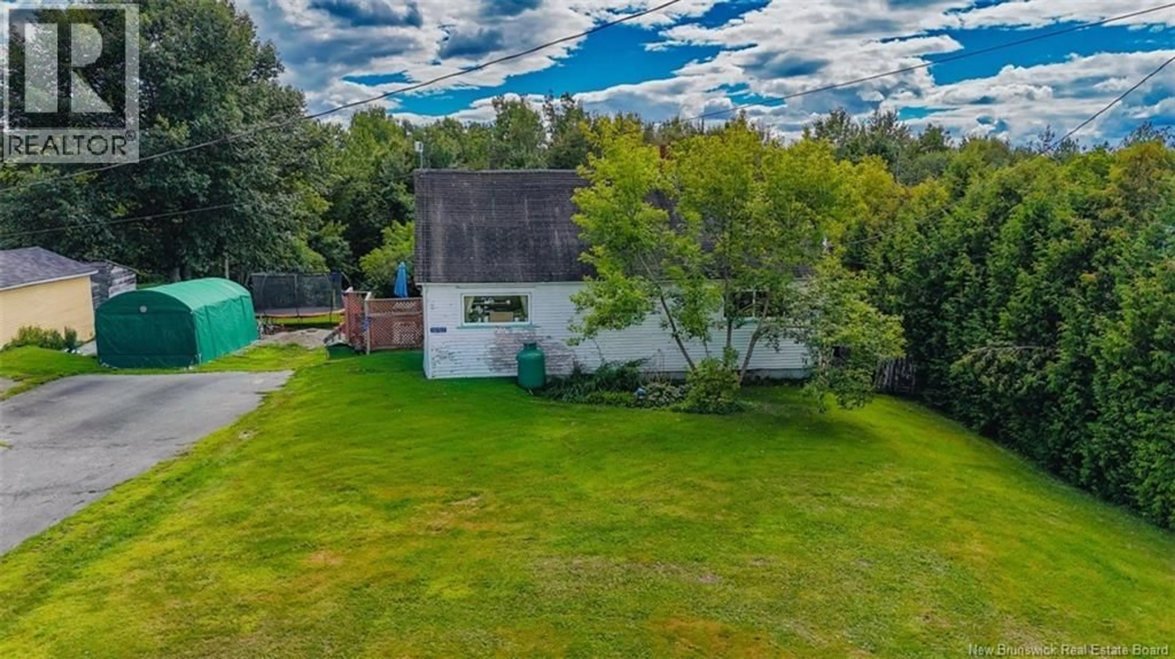 A pic from outside/outdoor area/front of a property/back of a property/a pic from drone, water/lake/river/ocean view for 10107 ROUTE 105, Beechwood New Brunswick E7J2A5