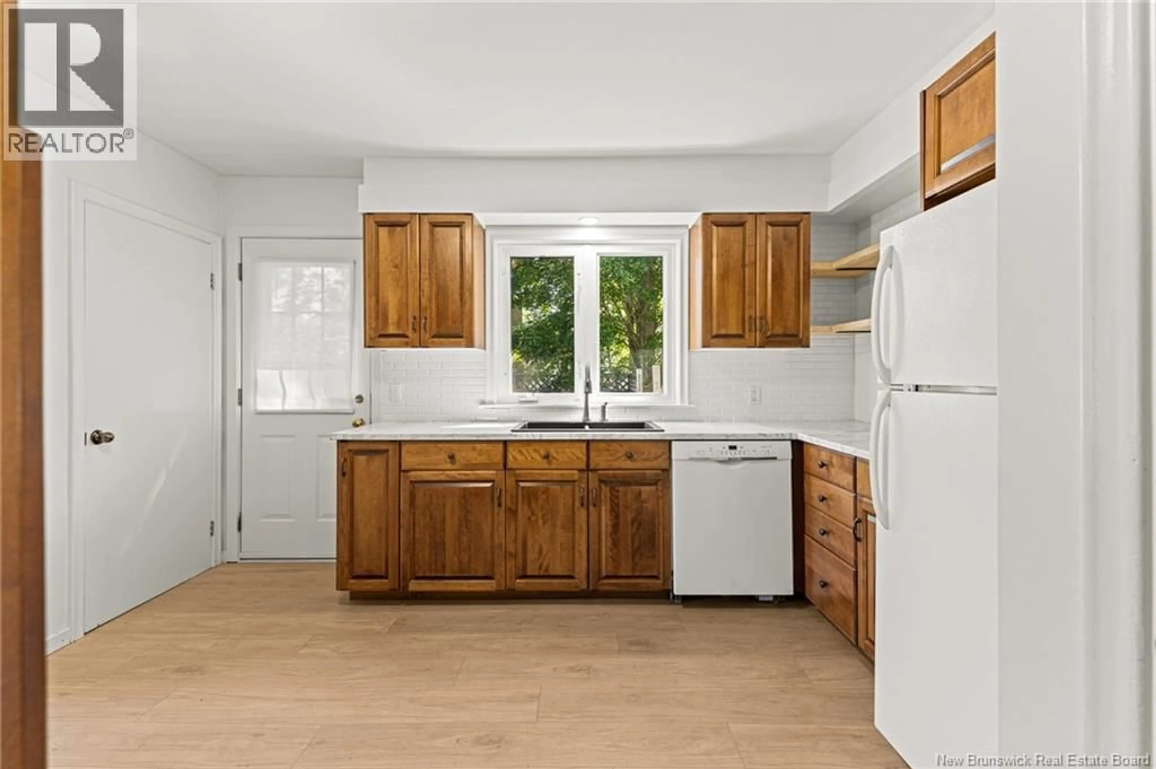 Standard kitchen, unknown for 45 MILROTH, Moncton New Brunswick E1A4K9