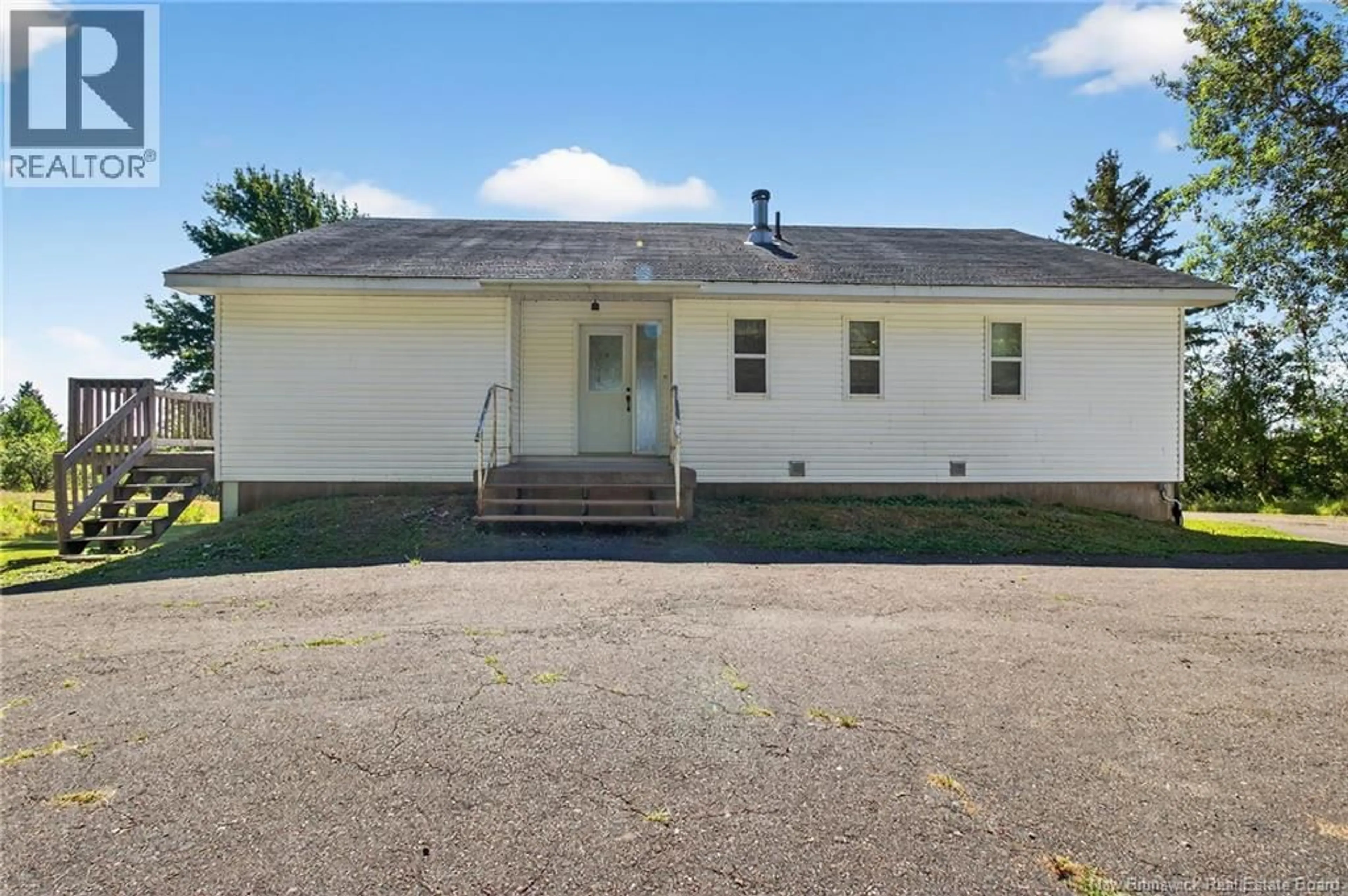 A pic from outside/outdoor area/front of a property/back of a property/a pic from drone, building for 5915 - 64860 RTE 880, Salisbury New Brunswick E4J3A6