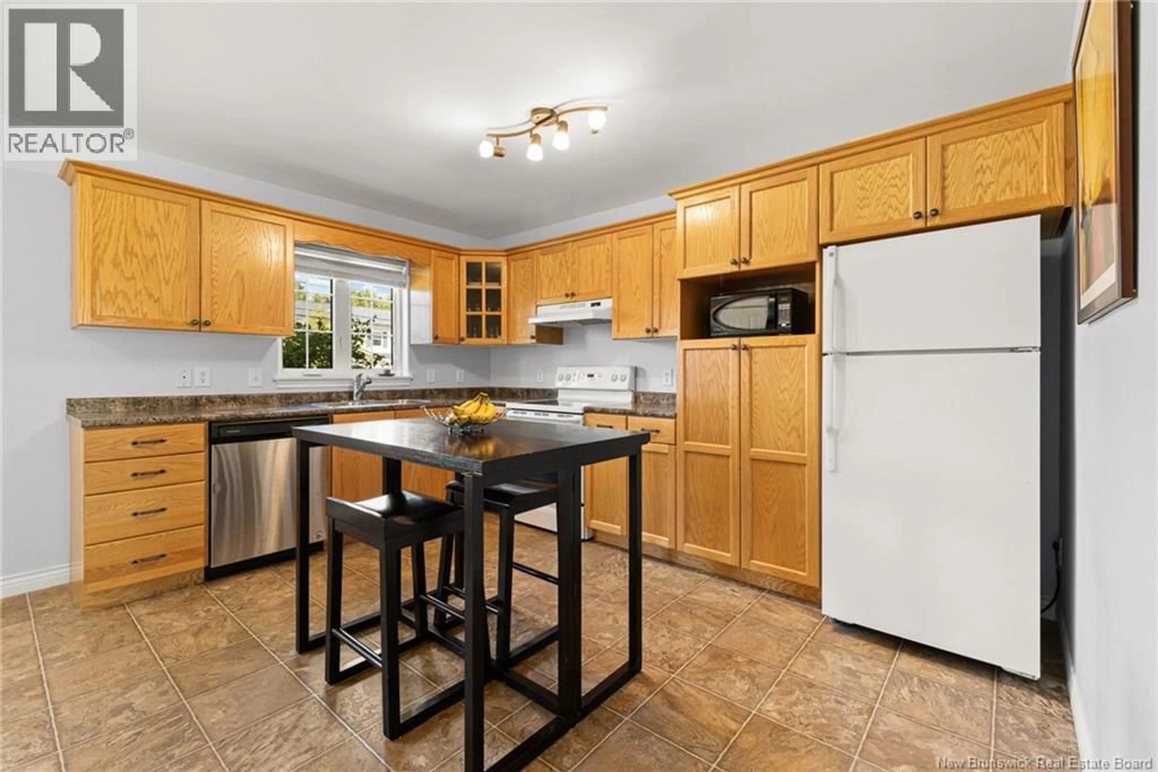 Standard kitchen, unknown for 137 DAMIEN, Dieppe New Brunswick E1A0G2
