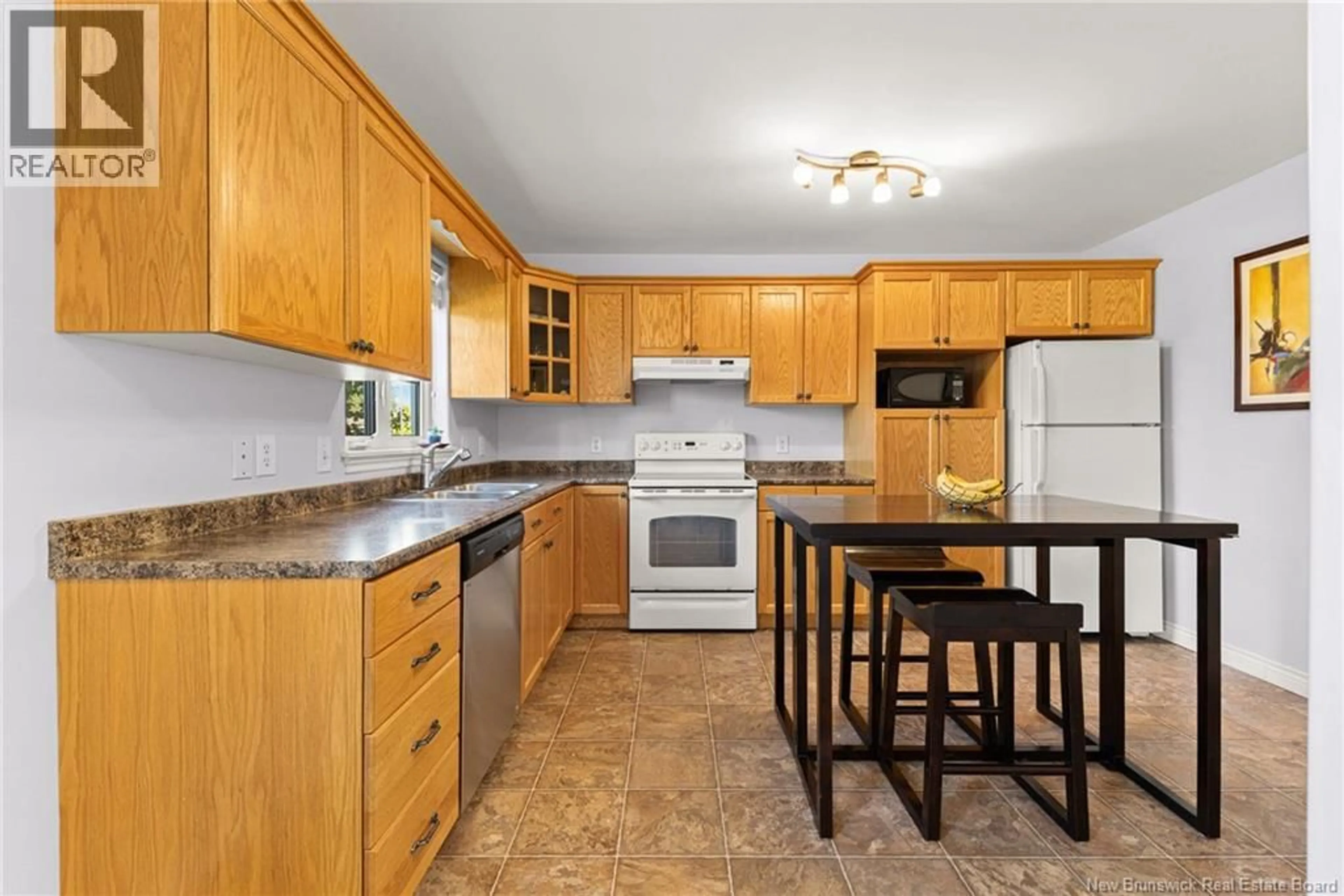 Standard kitchen, unknown for 137 DAMIEN, Dieppe New Brunswick E1A0G2