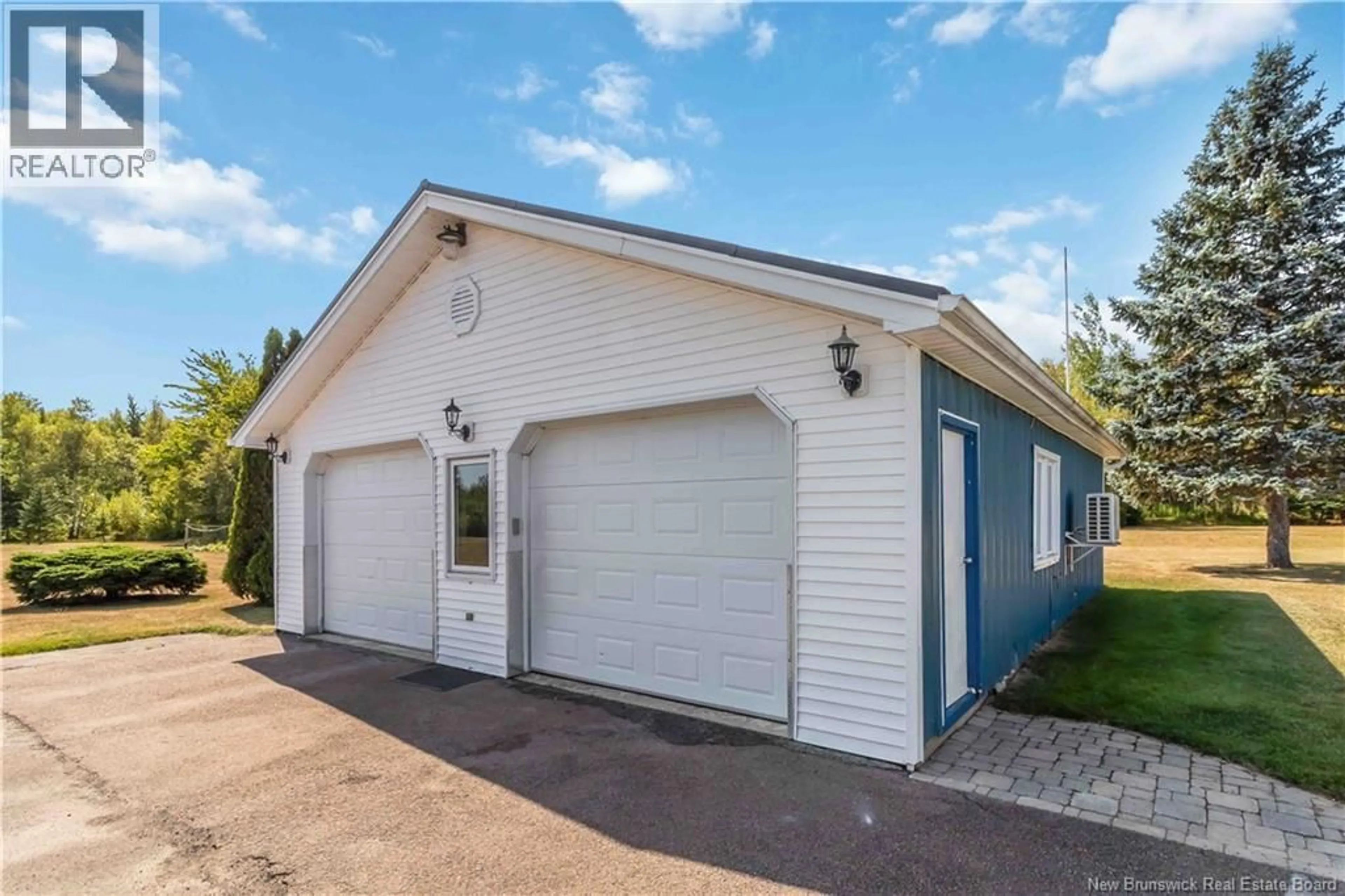 Indoor garage for 3623 ROUTE 535 ROUTE, Saint-Thomas-de-Kent New Brunswick E4R3E6