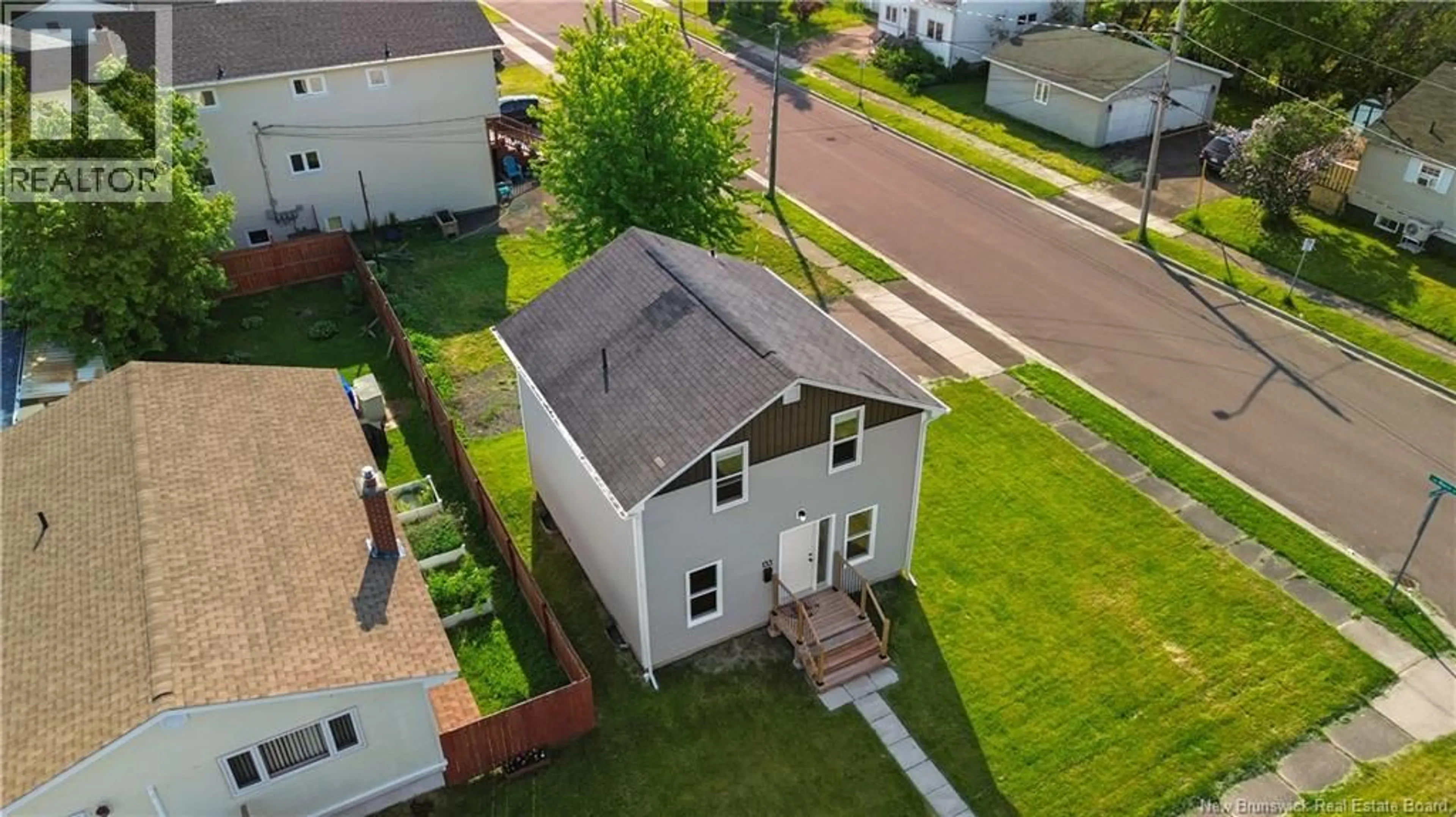 A pic from outside/outdoor area/front of a property/back of a property/a pic from drone, street for 133 CHURCHILL STREET, Moncton New Brunswick E1C7J6