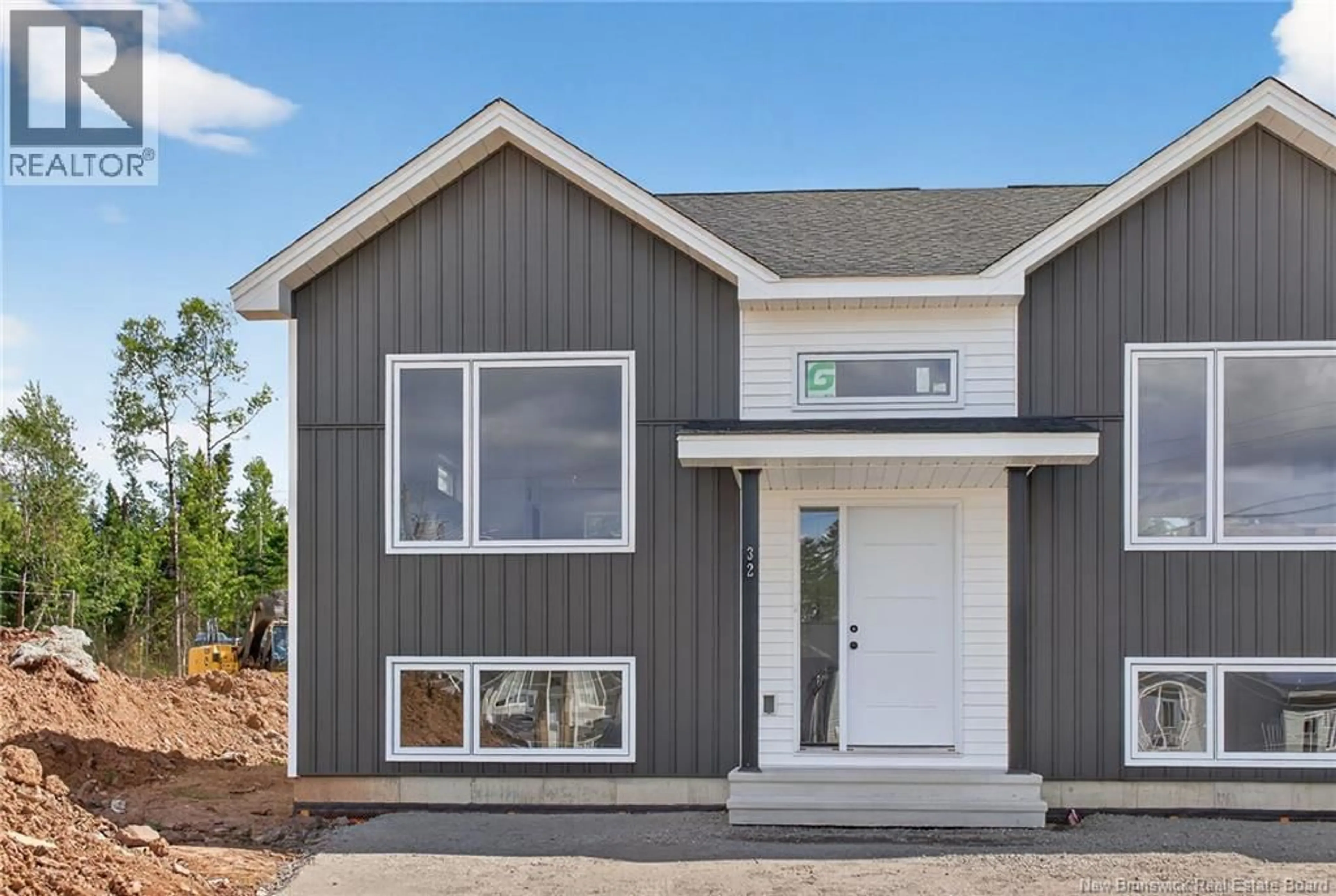 Home with vinyl exterior material, street for 32 CEDRIC COURT, Dieppe New Brunswick E1A7K4