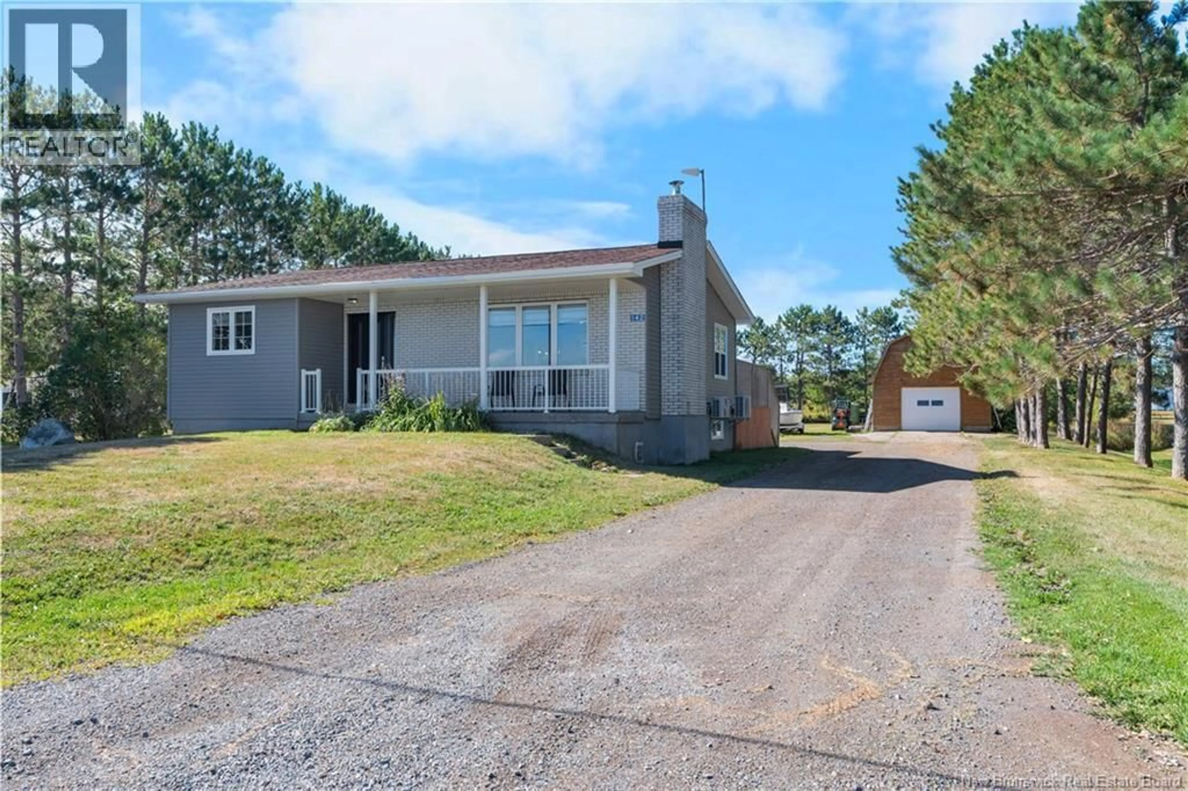 Home with vinyl exterior material, street for 142 POINTE DE L'ÉGLISE, Aldouane New Brunswick E4W5H2