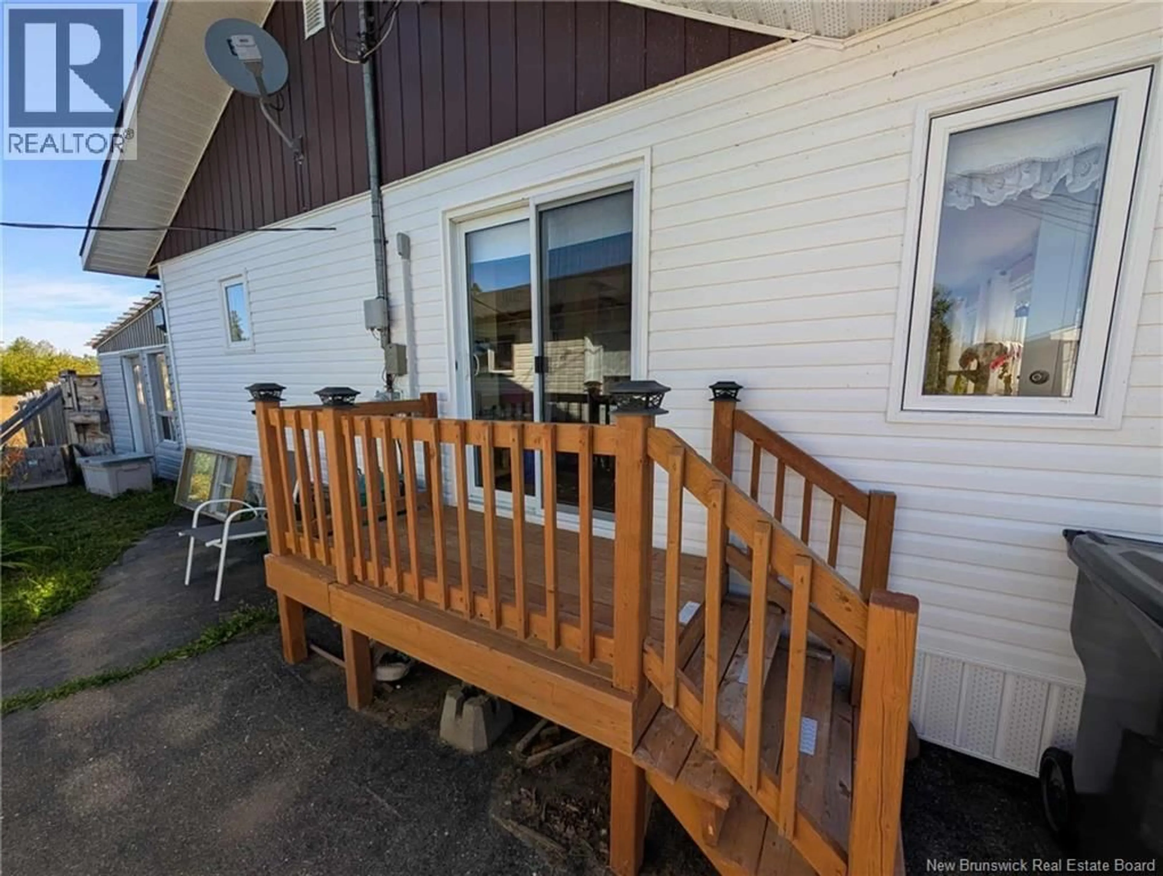 Unknown for 228 DU MOULIN, Bertrand New Brunswick E1W1C8
