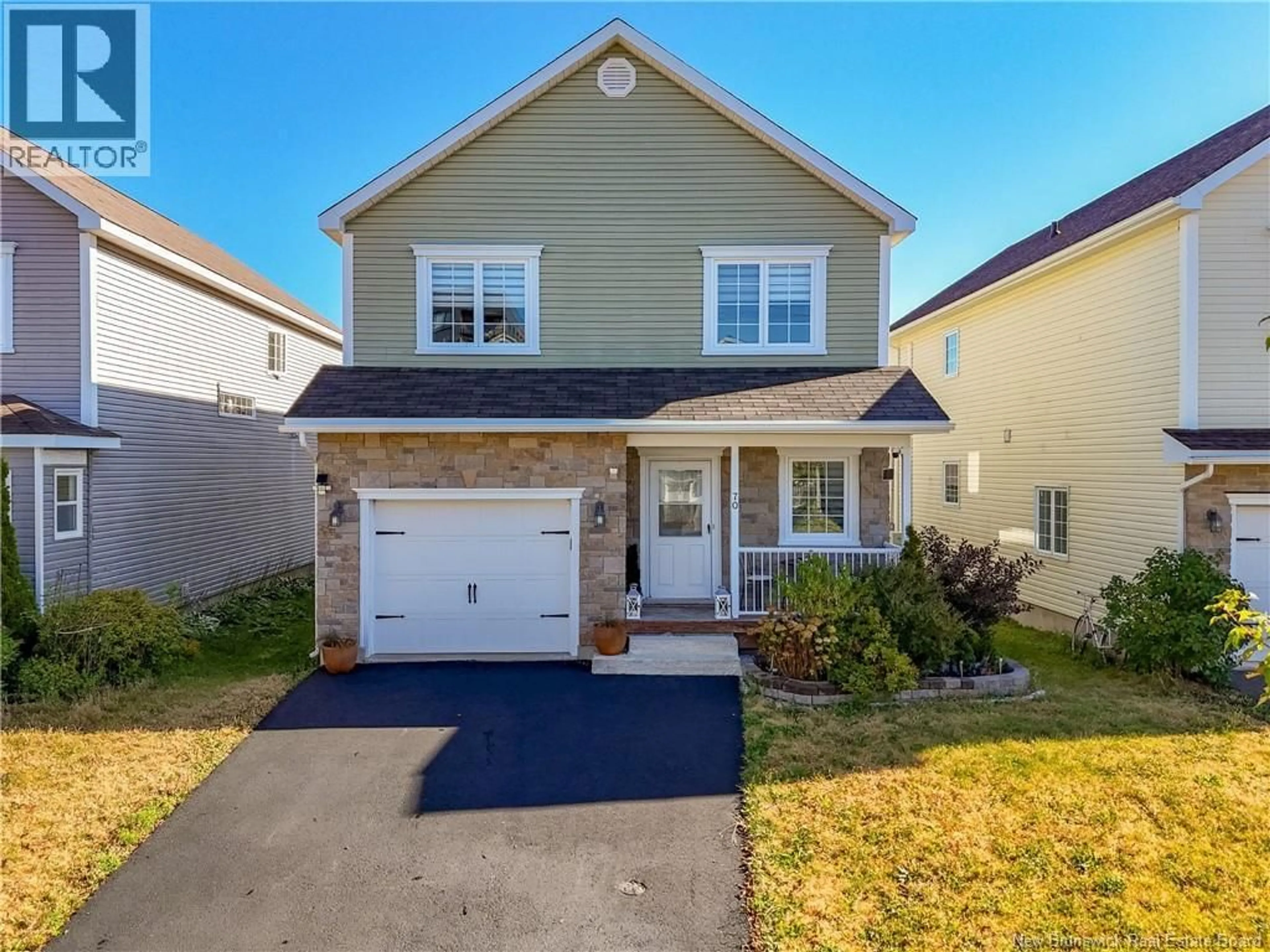 Home with vinyl exterior material, street for 70 RIDGELINE CRESCENT, Fredericton New Brunswick E3C0E9