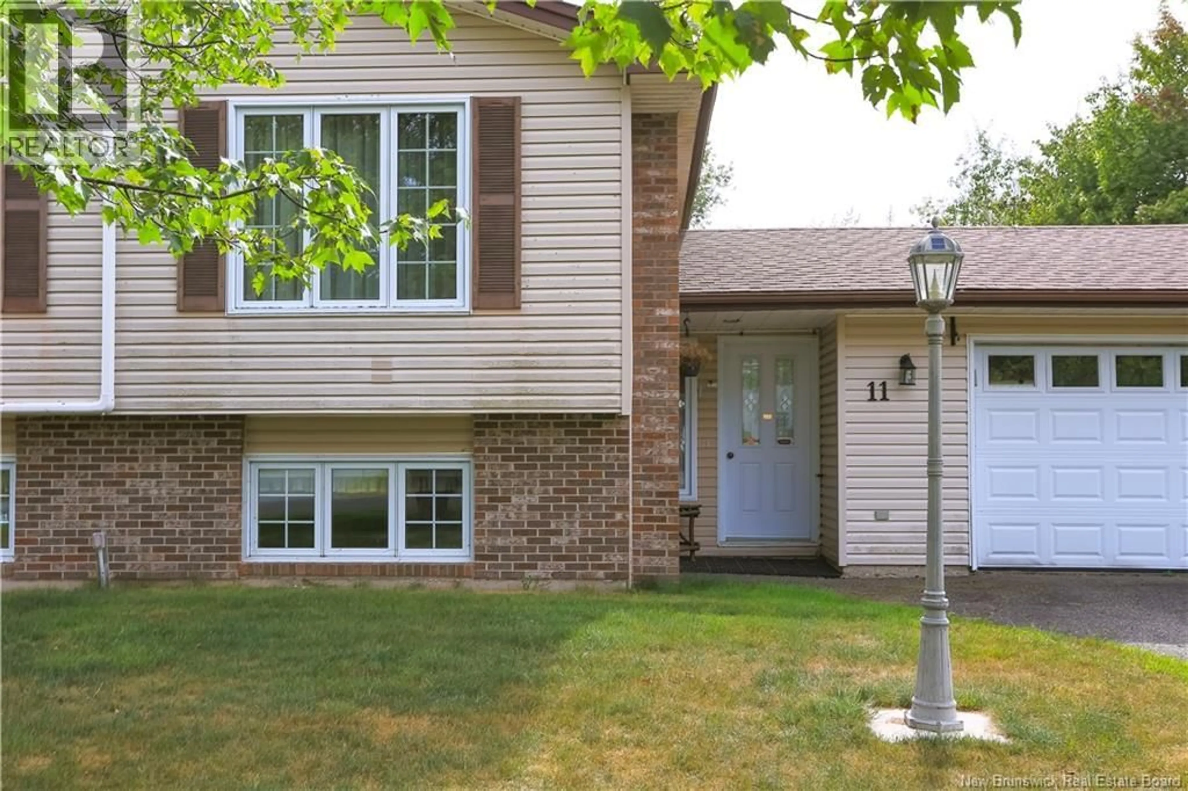 Home with vinyl exterior material, street for 11 HARDWOOD CRESCENT, Quispamsis New Brunswick E2E5B3